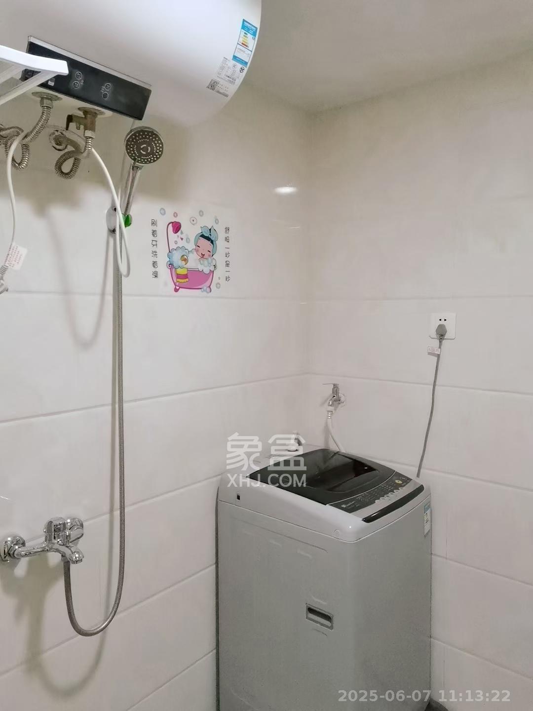 融科东南海  1室1厅1卫   1500.00元/月室内图