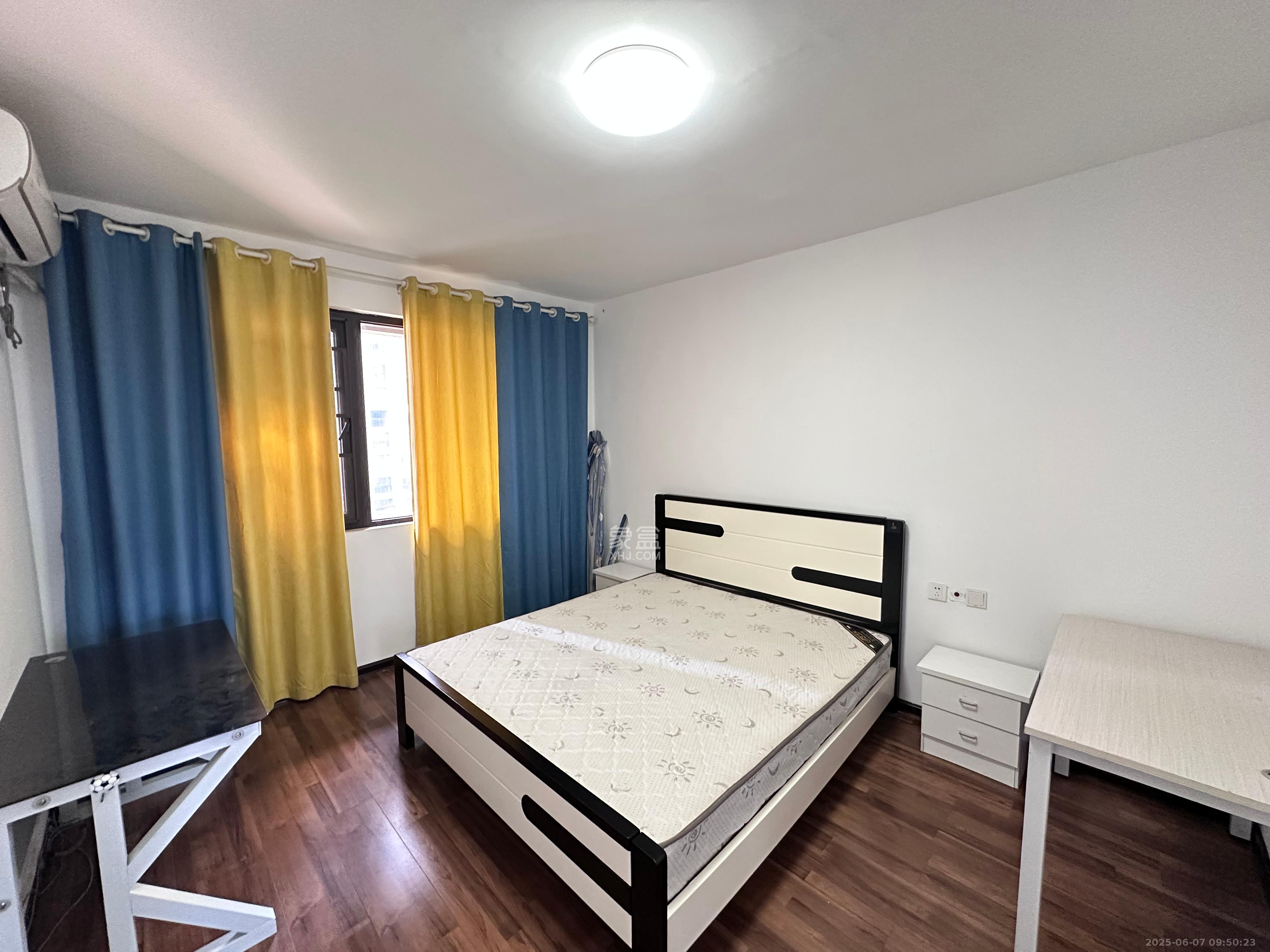 融创融公馆(融创臻苑) 4室2厅2卫 2100.0元/月 融创融公馆(融创臻苑) 4室2厅2卫 2100.0元/月室内图