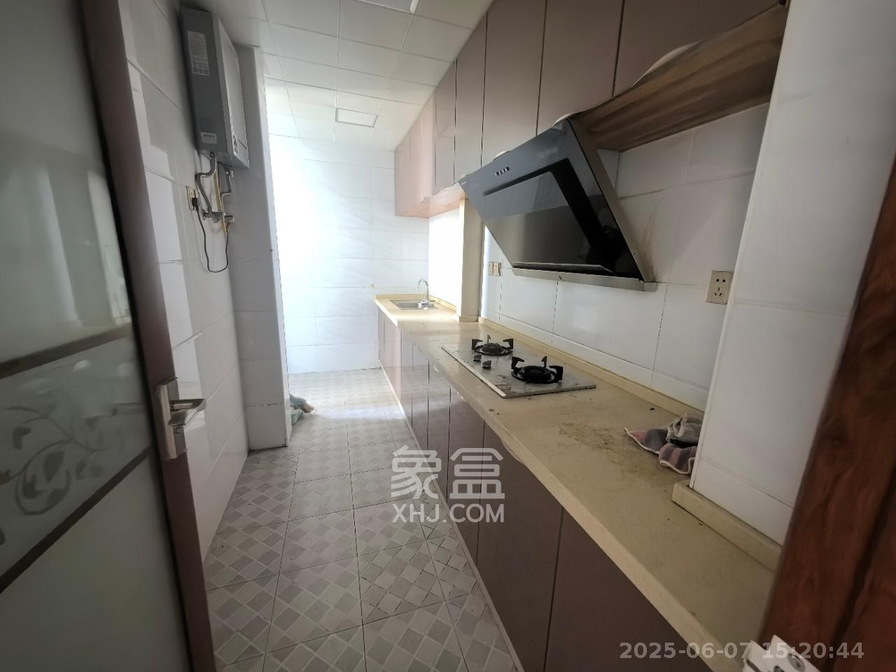 佛奥康桥水岸  3室2厅1卫   1500.00元/月室内图