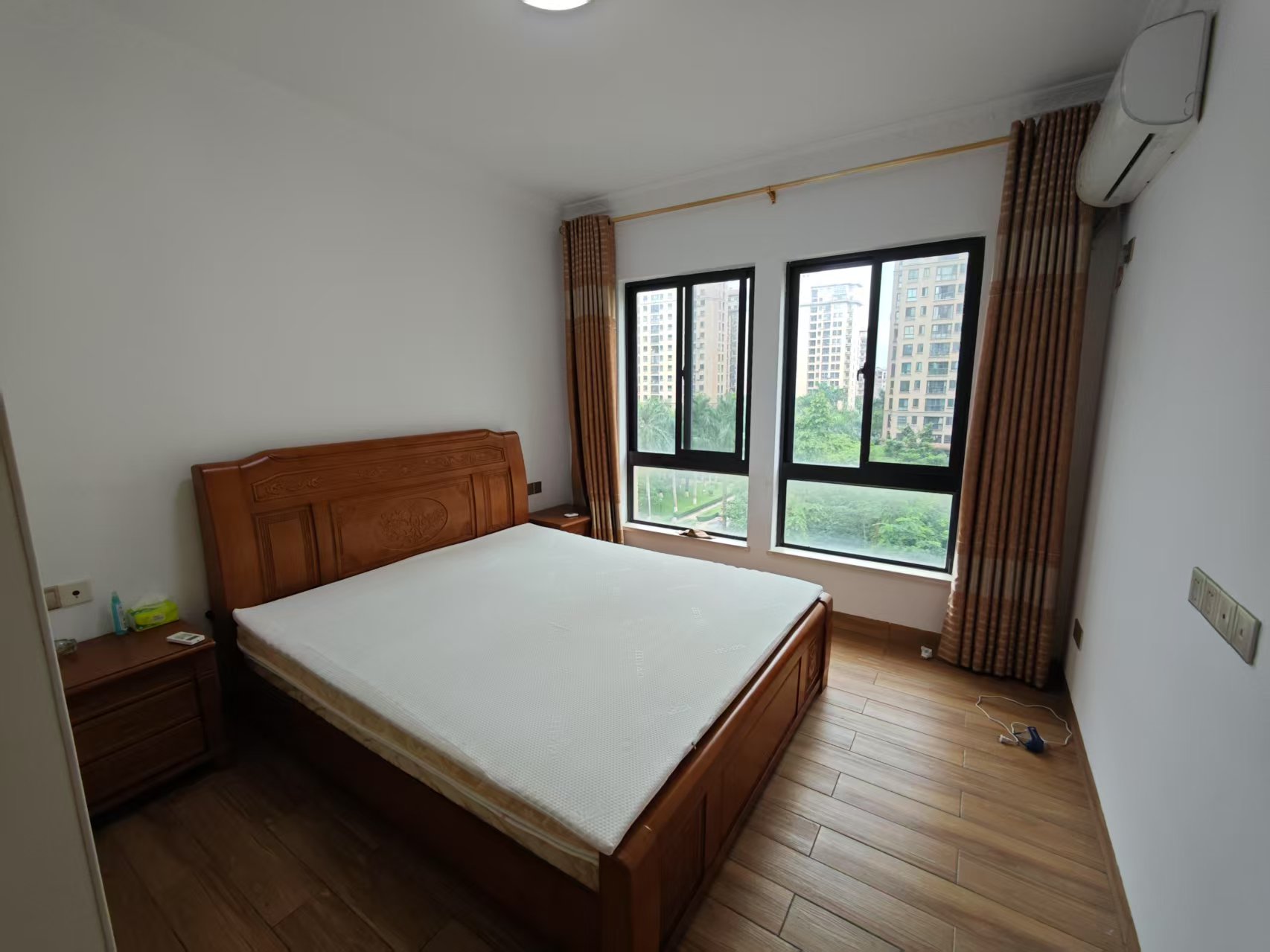 江畔人家 2室1厅1卫 2500.0元/月 江畔人家 2室1厅1卫 2500.0元/月室内图