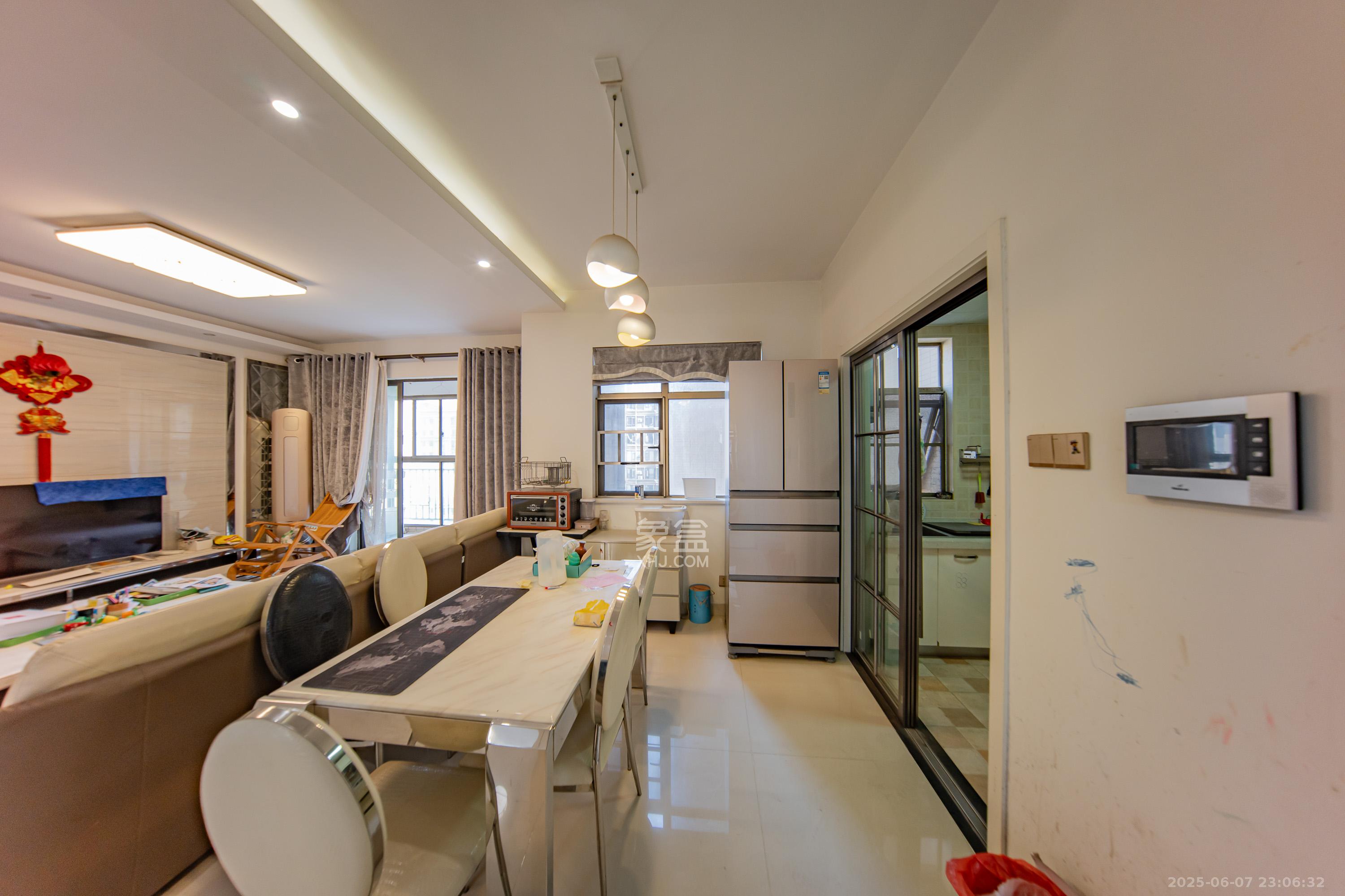 江山帝景雅典  3室2厅2卫    121.0万其他