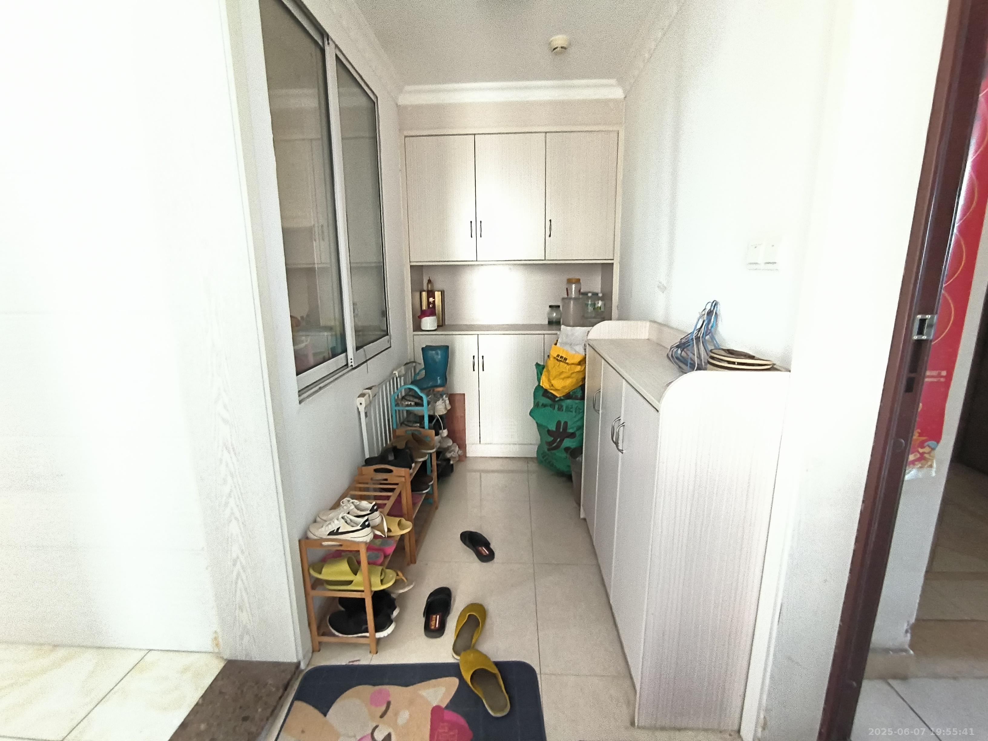 佳兆业金域天下三期 3室2厅1卫 2000.0元/月 佳兆业金域天下三期 3室2厅1卫 2000.0元/月室内图