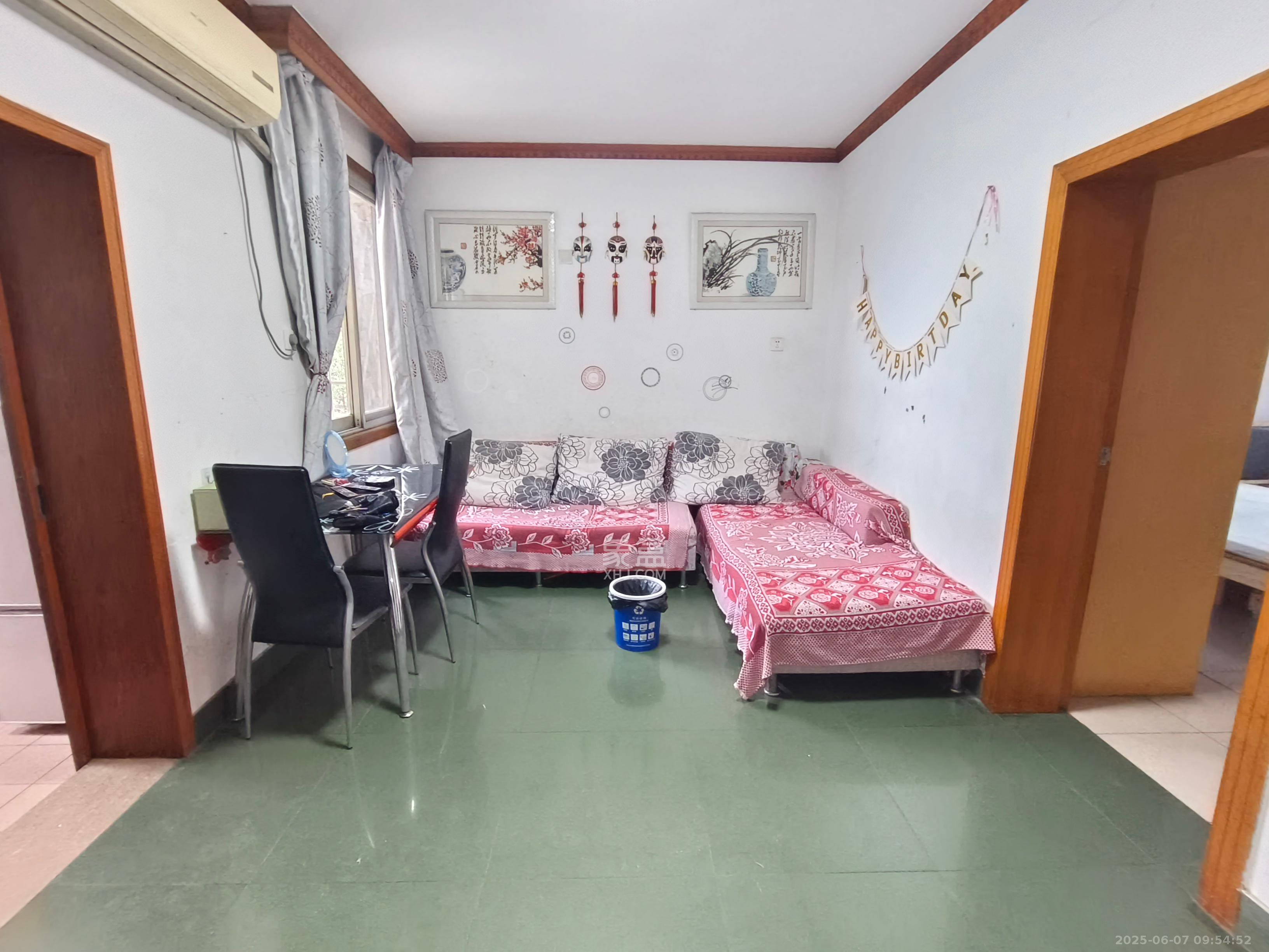 蒋家垅社区 2室1厅1卫 1300.0元/月 蒋家垅社区 2室1厅1卫 1300.0元/月室内图