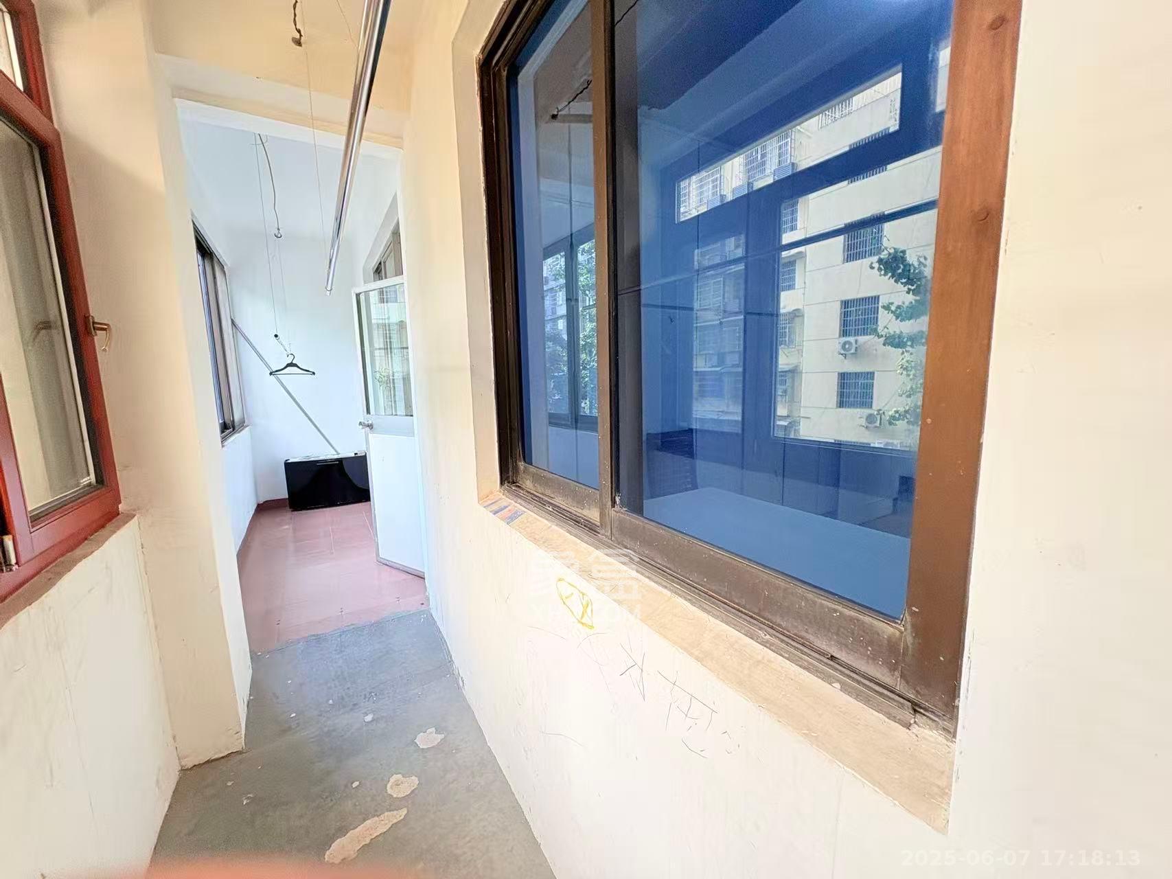 省财政厅宿舍 3室2厅2卫 3000.0元/月 省财政厅宿舍 3室2厅2卫 3000.0元/月室内图