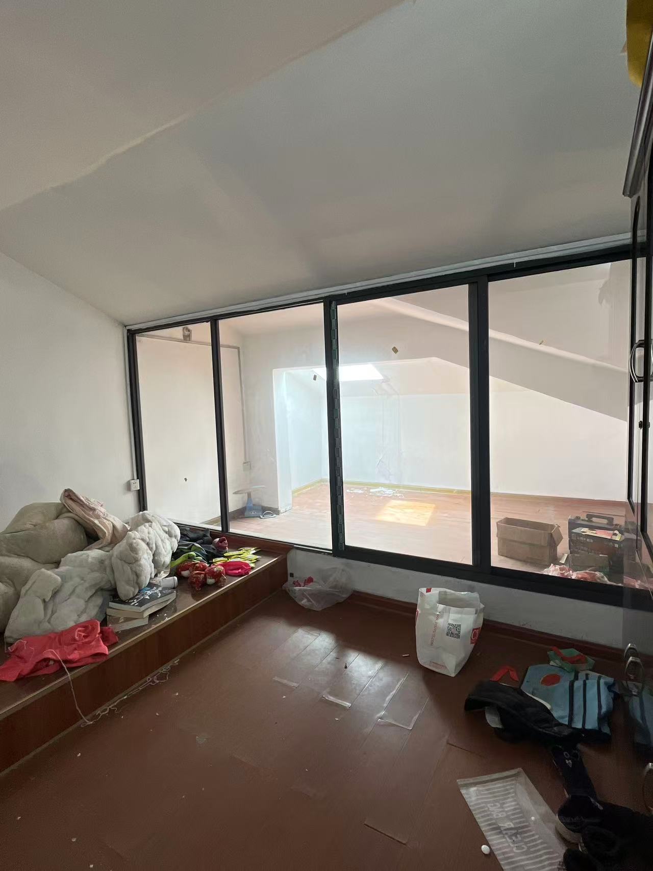 东方新城 2室2厅2卫 1600.0元/月 东方新城 2室2厅2卫 1600.0元/月室内图