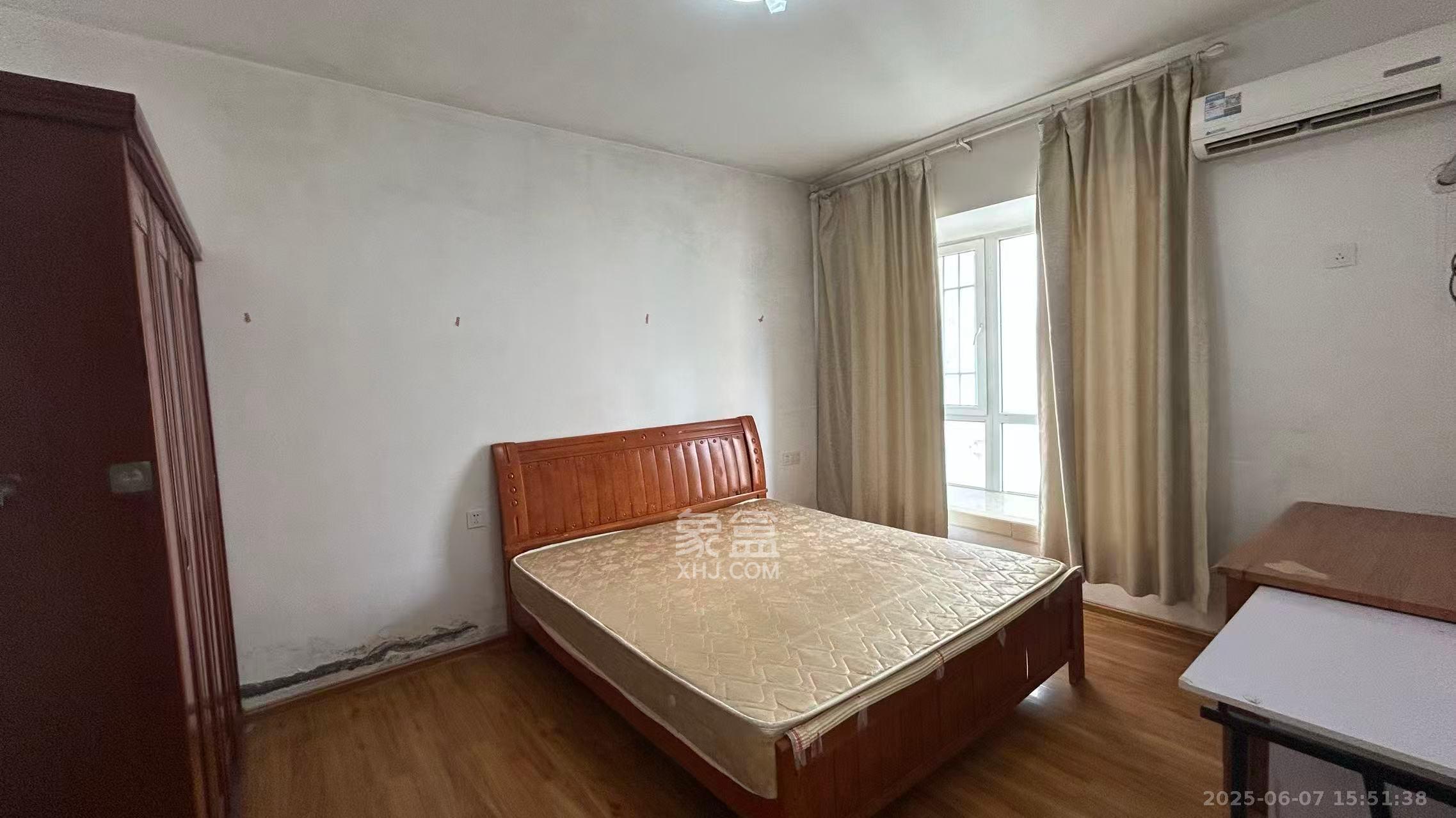 中房F联邦  3室2厅1卫    2200.0元/月 中房F联邦  3室2厅1卫    2200.0元/月室内图