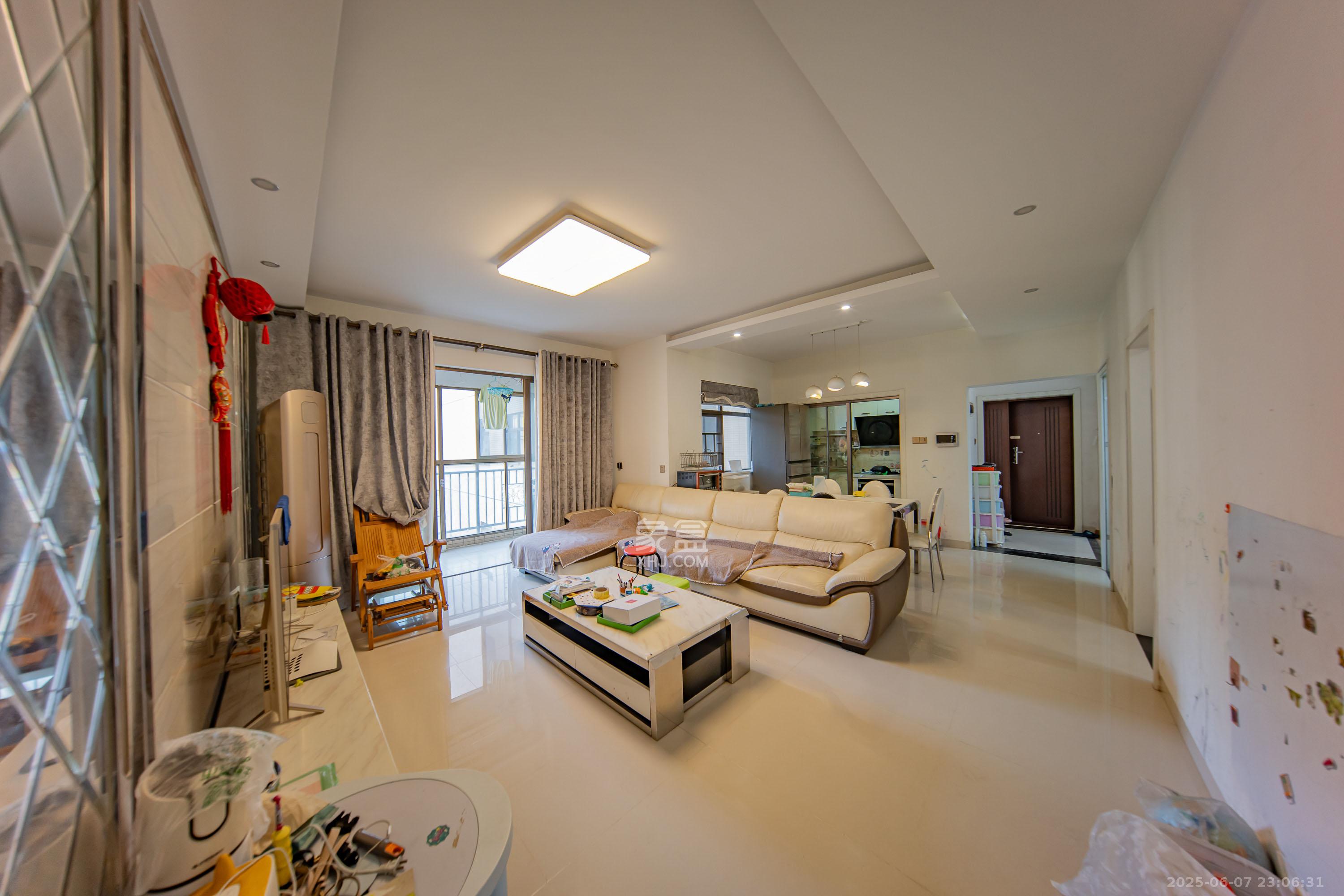 江山帝景雅典  3室2厅2卫    121.0万室内图1