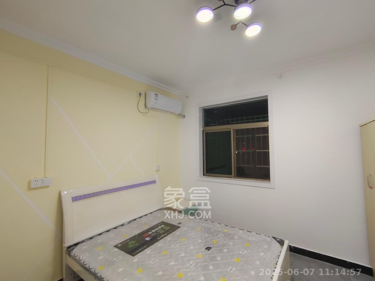 莲湖大厦  1室0厅0卫   1300.00元/月室内图