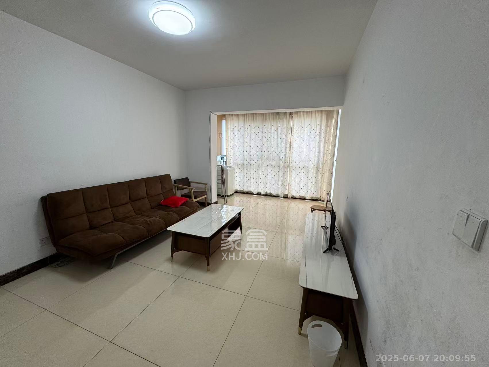 钰龙天下一期 2室2厅1卫 1800.0元/月 钰龙天下一期 2室2厅1卫 1800.0元/月室内图