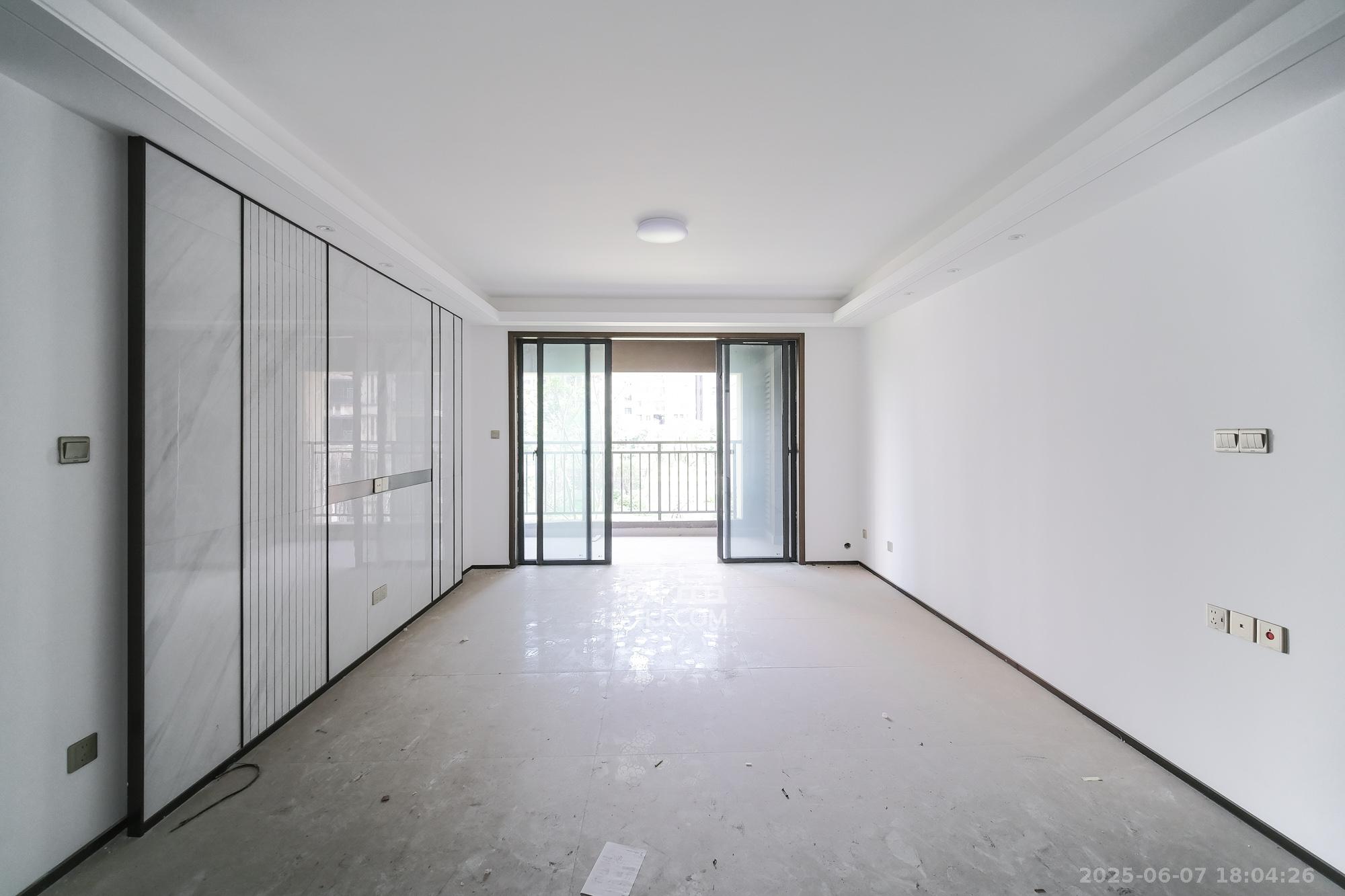 荣盛城  4室2厅2卫    98.8万 荣盛城  4室2厅2卫    98.8万