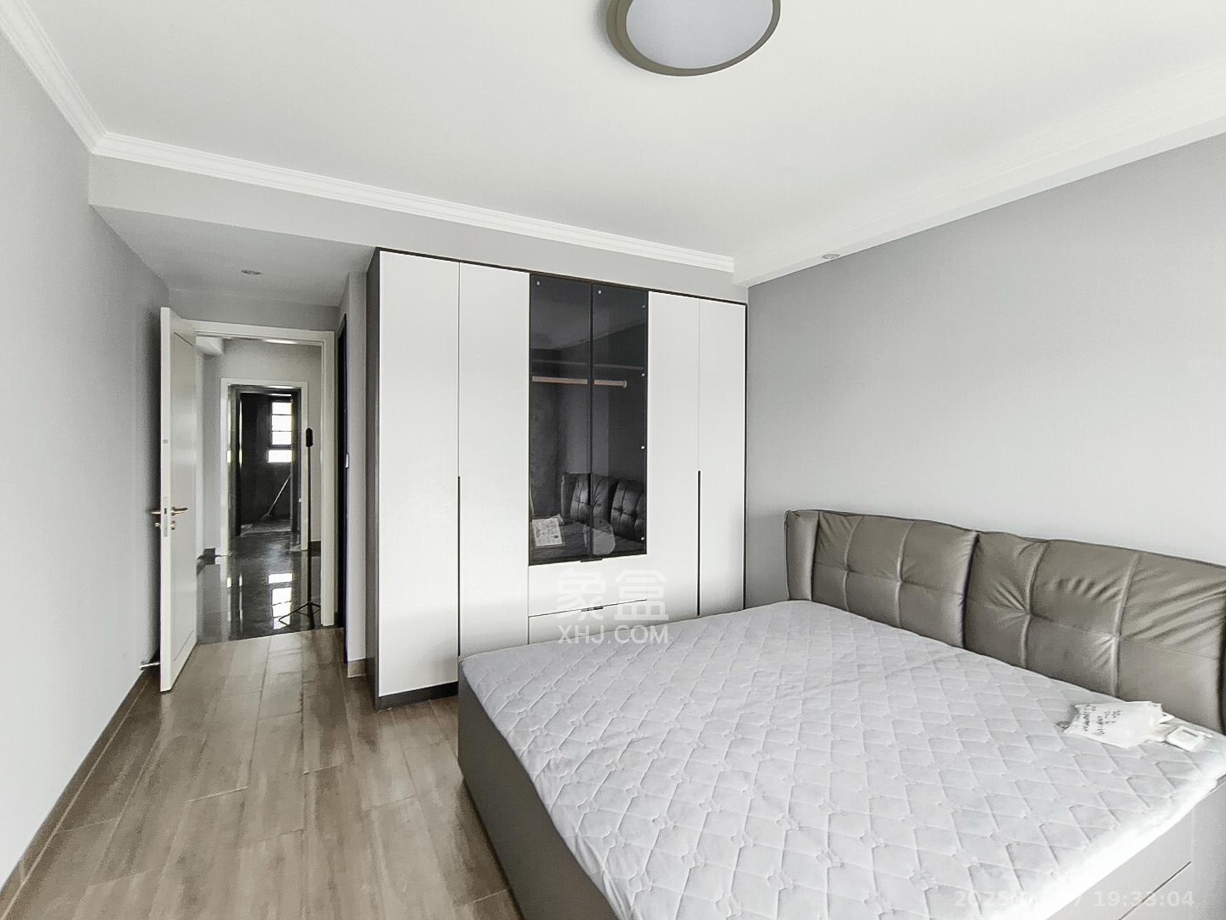 碧桂园翘楚棠  4室2厅2卫    138.0万卧室