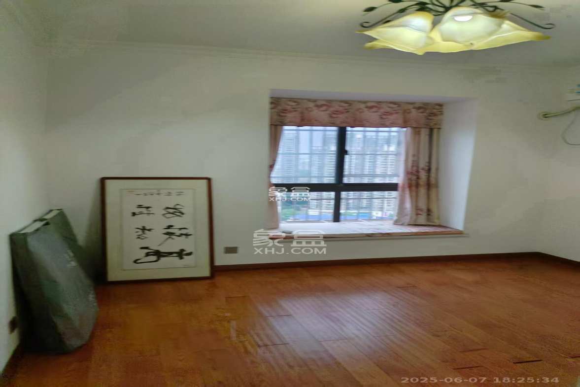 好望谷  2室2厅1卫    2000.0元/月 好望谷  2室2厅1卫    2000.0元/月室内图