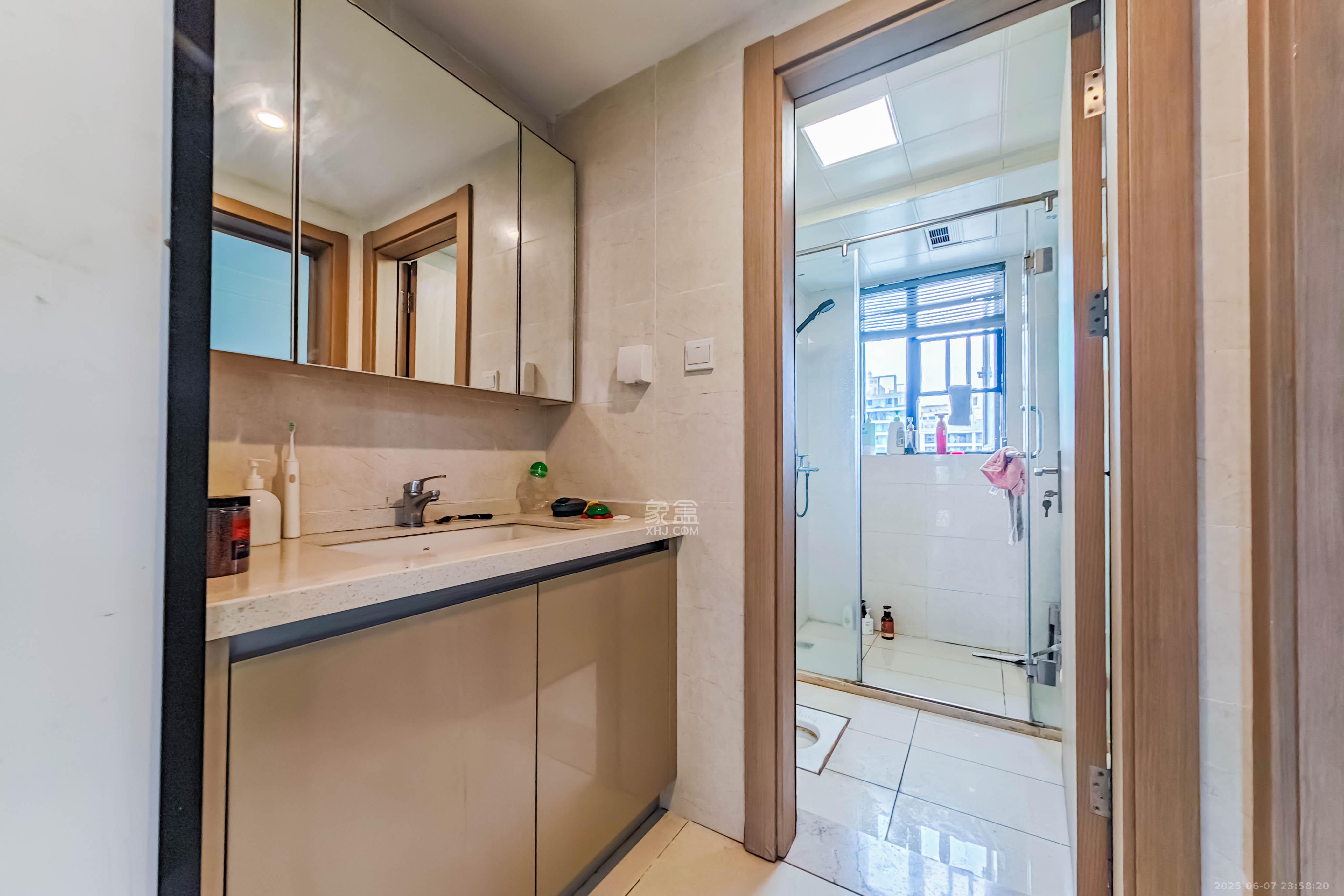 长沙高铁吾悦广场 3室2厅2卫 147.0万 长沙高铁吾悦广场 3室2厅2卫 147.0万卫生间