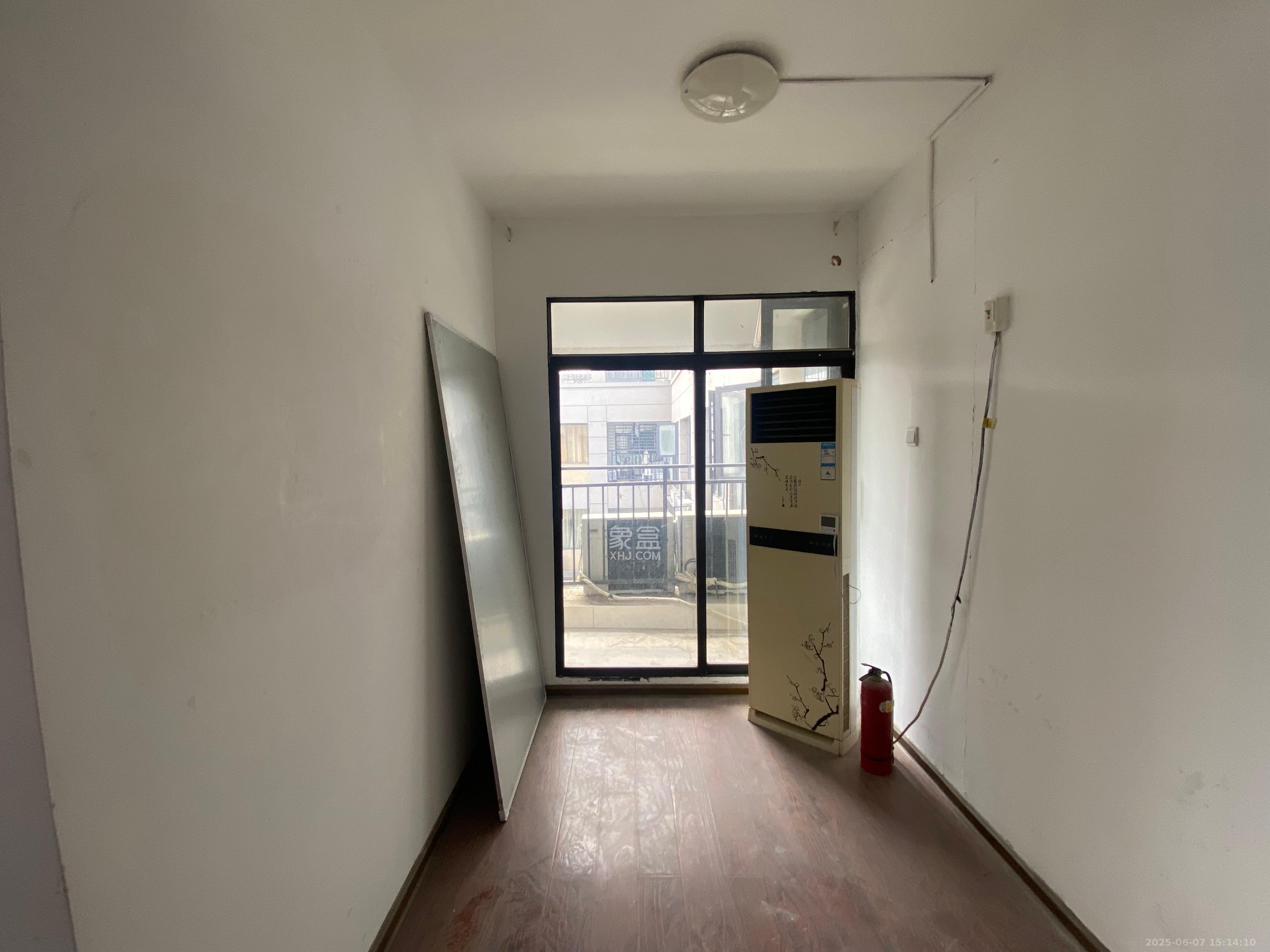 湘腾城市广场  1室0厅0卫    2800.0元/月室内图