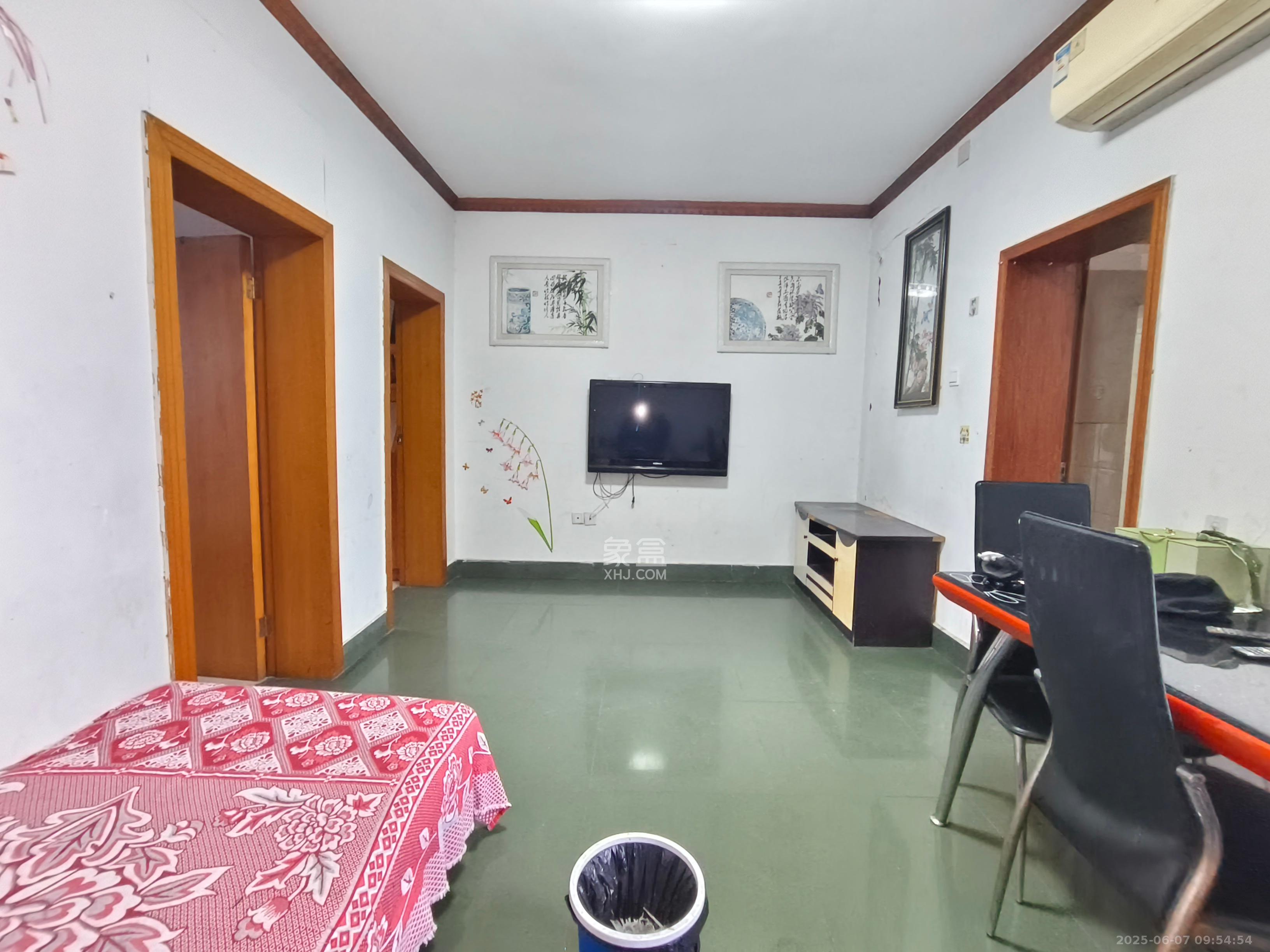 蒋家垅社区 2室1厅1卫 1300.0元/月 蒋家垅社区 2室1厅1卫 1300.0元/月室内图