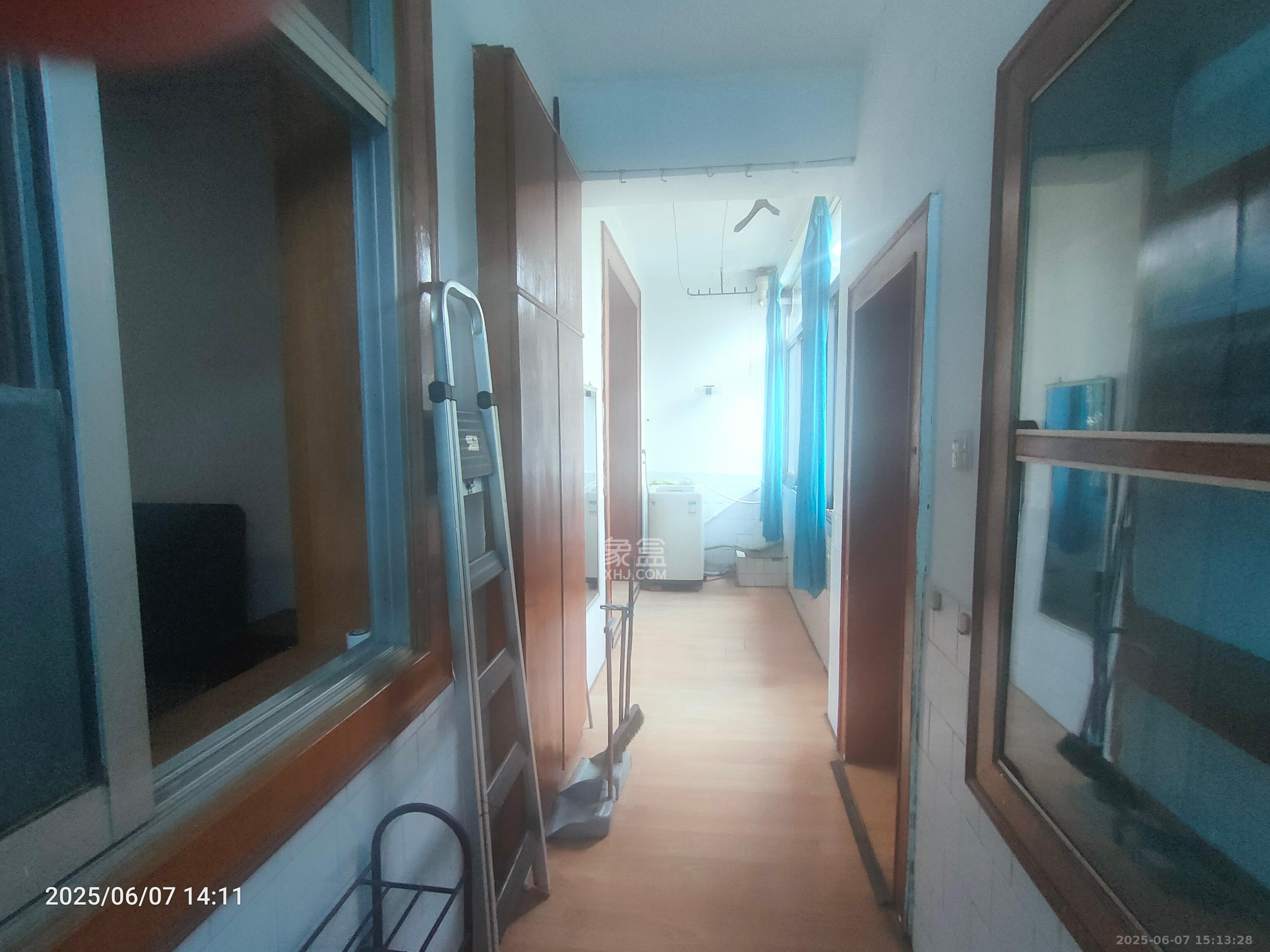 汽贸大厦 2室1厅1卫 2000.0元/月 汽贸大厦 2室1厅1卫 2000.0元/月室内图