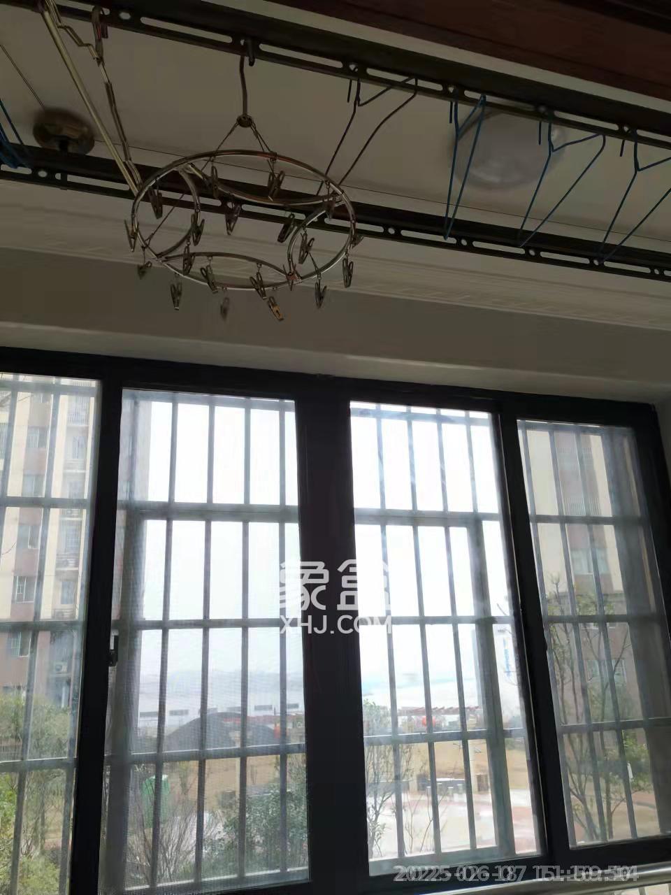 佛奥康桥水岸  3室2厅2卫   1700.00元/月室内图