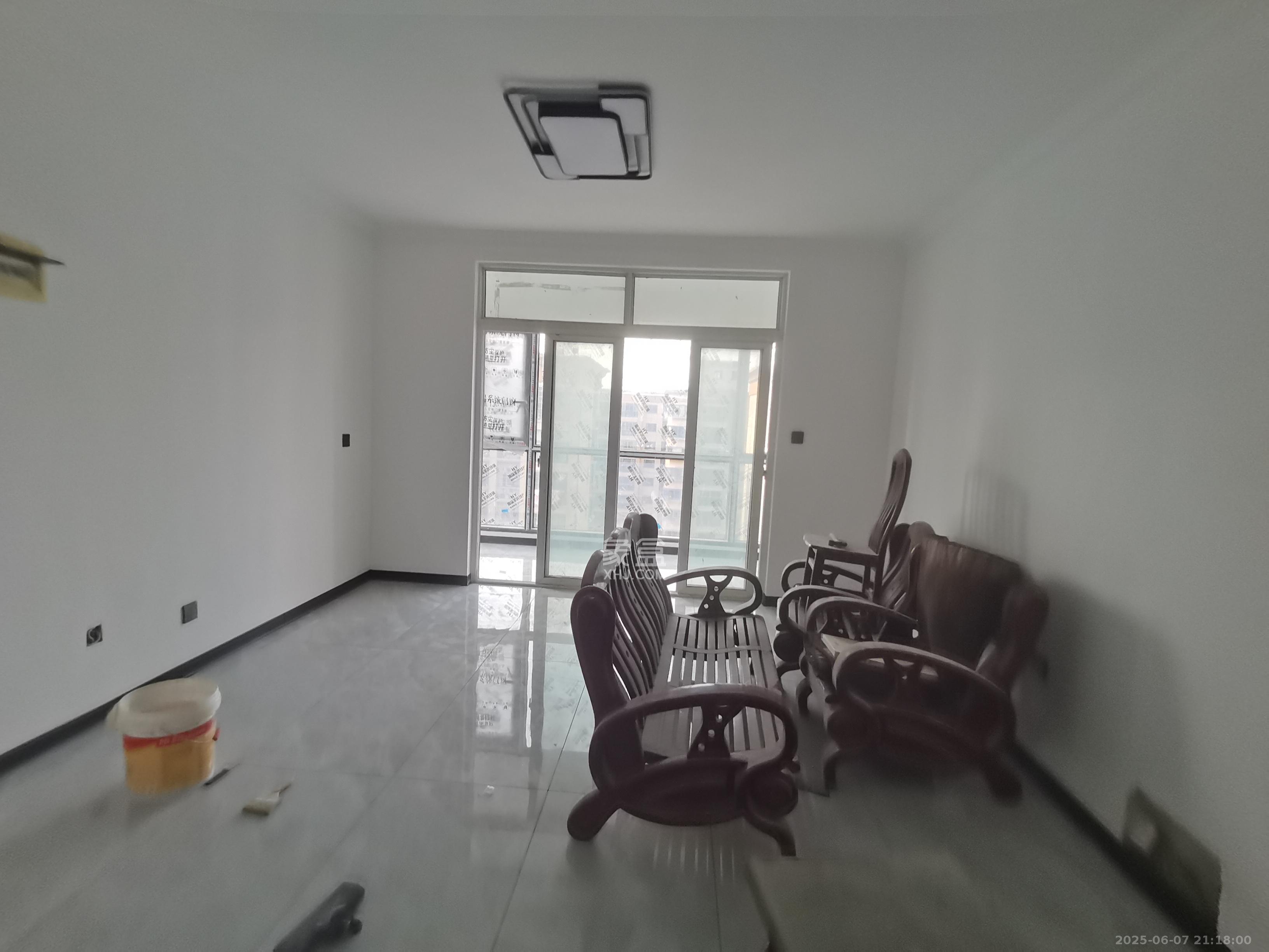 鑫天格林香山  4室2厅2卫    2500.0元/月 鑫天格林香山  4室2厅2卫    2500.0元/月