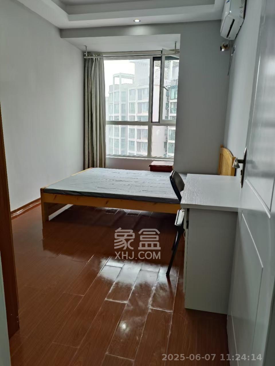 北辰三角洲E5区  1室2厅1卫   820.00元/月室内图