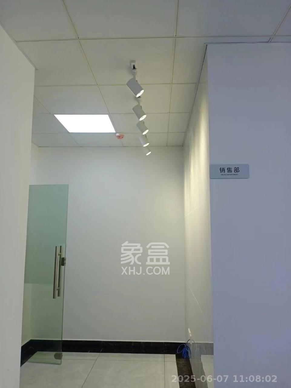 叠彩兰亭  2室2厅1卫    3200.0元/月室内图