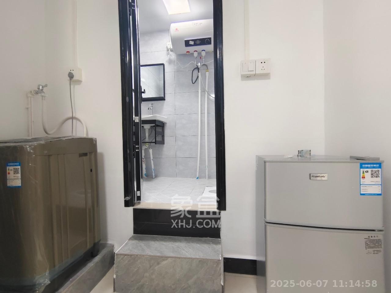 莲湖大厦  1室0厅0卫   1300.00元/月室内图