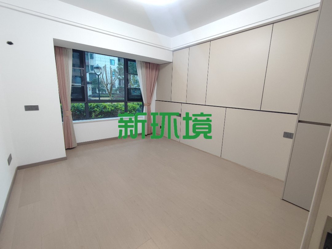 滨江名城  2室2厅1卫    41.8万客厅