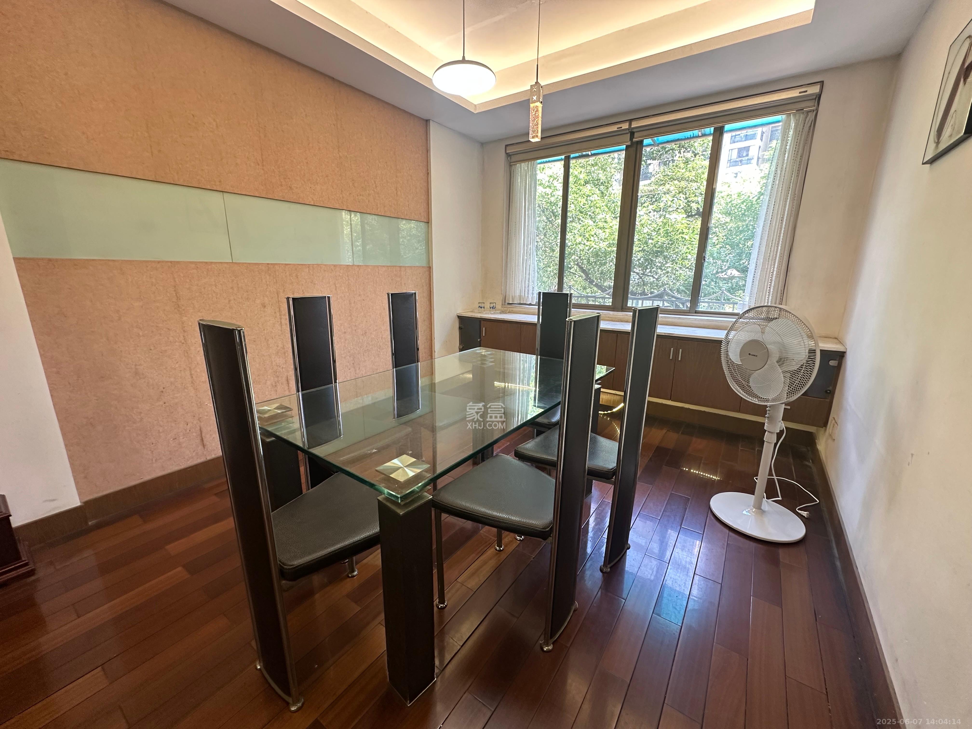 化工设计院 3室2厅2卫 2800.0元/月 化工设计院 3室2厅2卫 2800.0元/月室内图