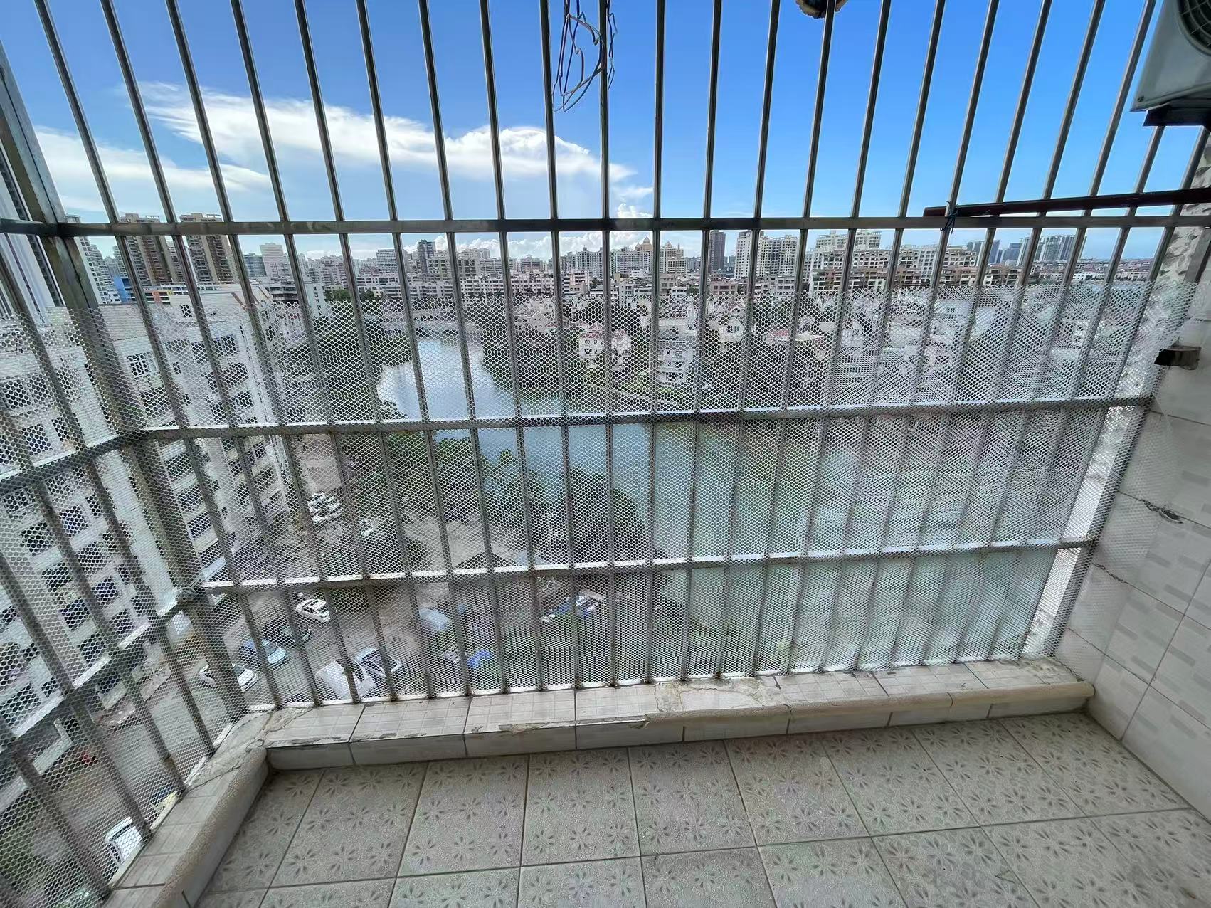 和安花园 3室2厅1卫 2000.0元/月 和安花园 3室2厅1卫 2000.0元/月室内图