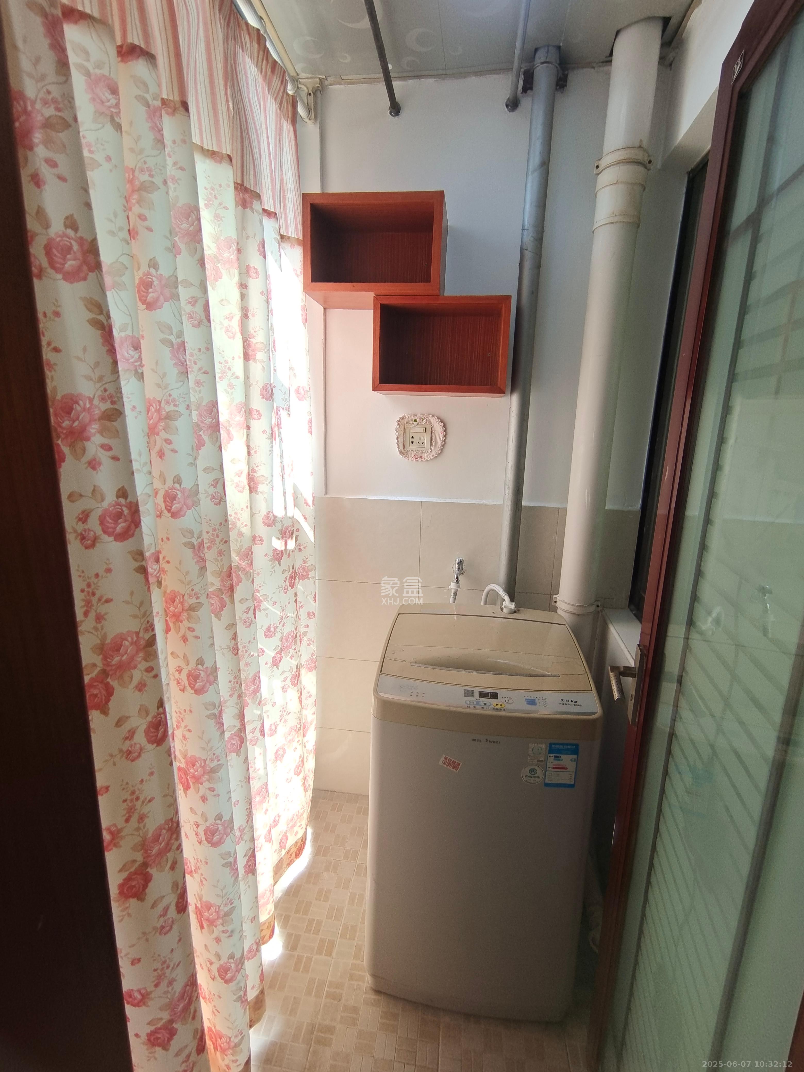 兴威帕克水岸  1室1厅1卫   1300.00元/月室内图