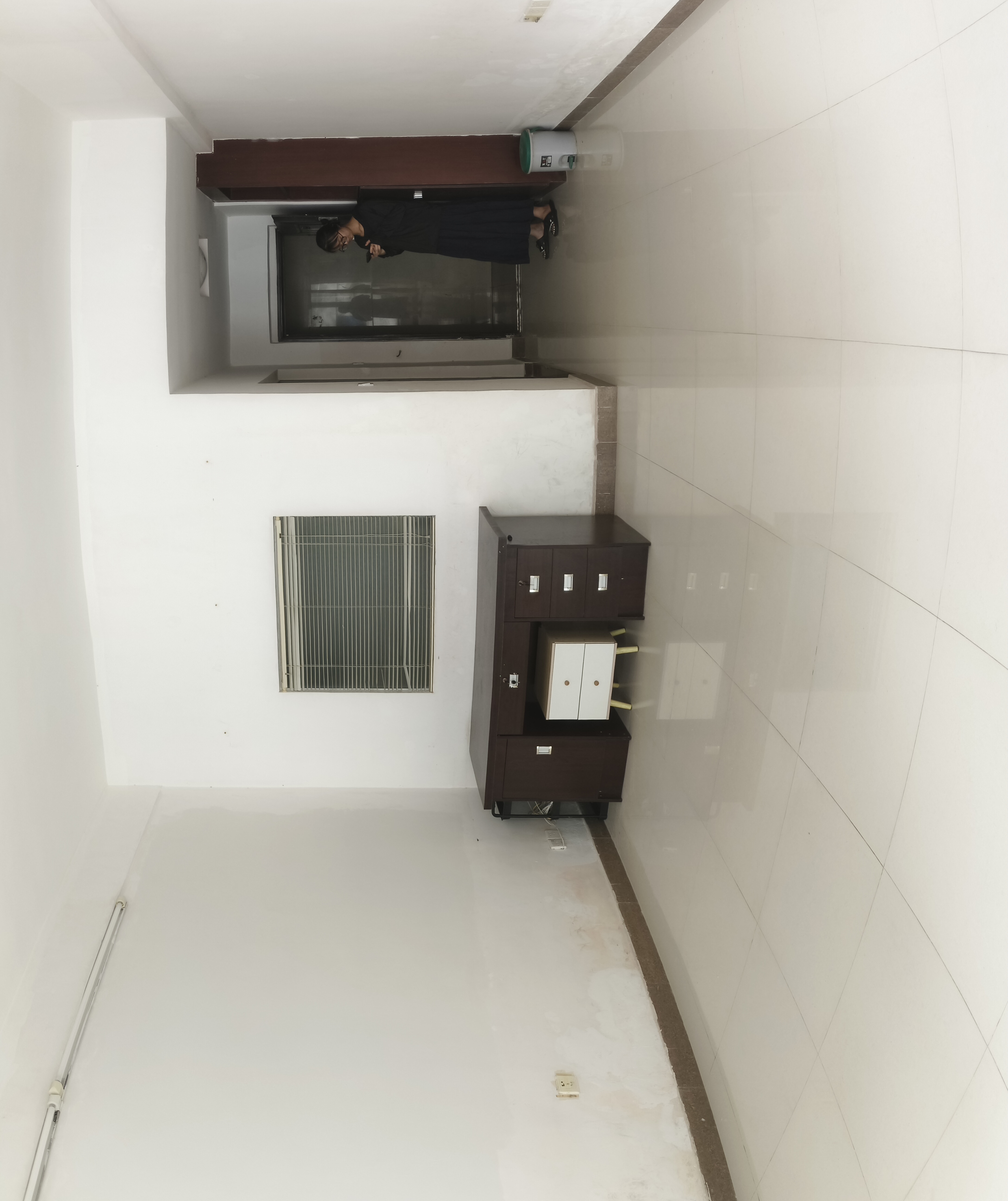 蓝天丽城  1室0厅1卫   1300.00元/月室内图
