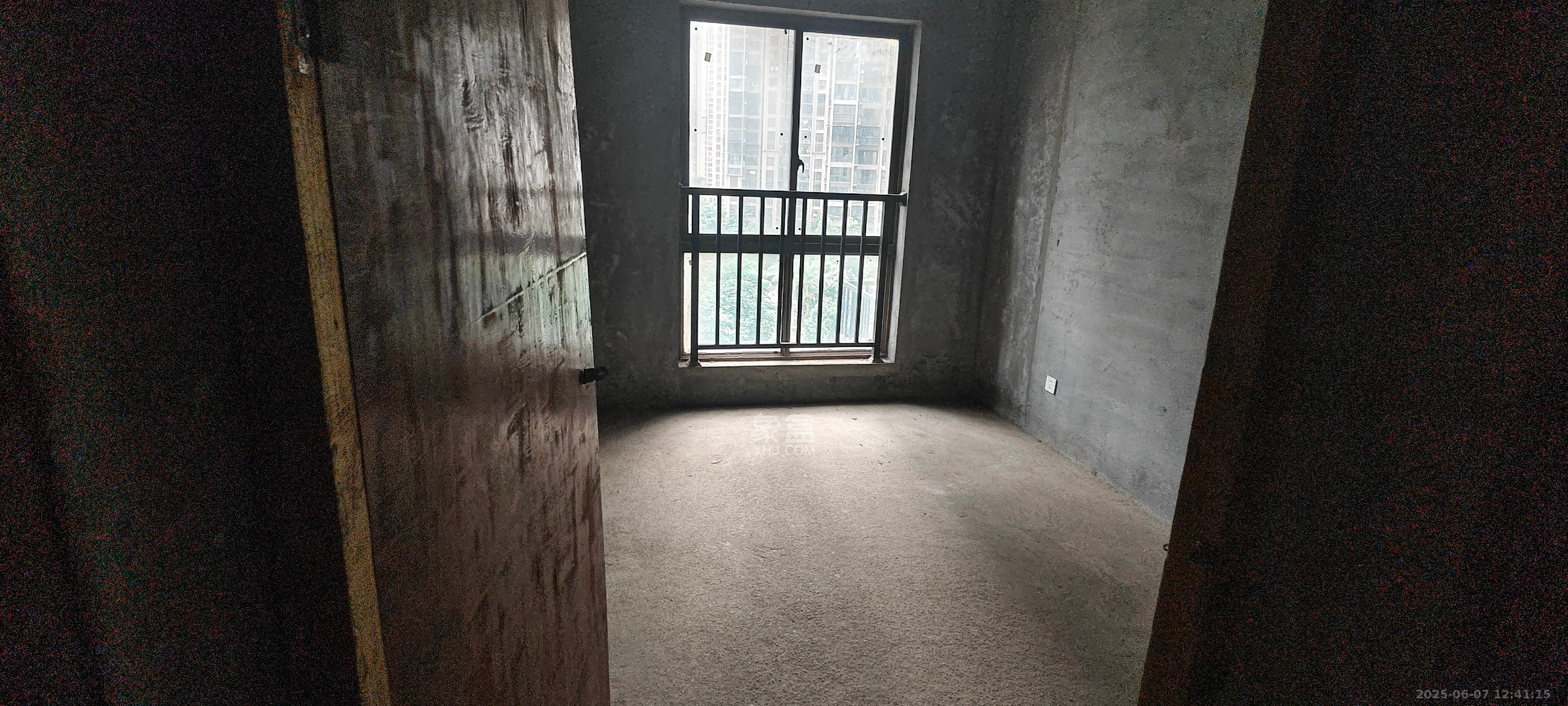 星月绿洲  4室1厅2卫    1600.0元/月室内图