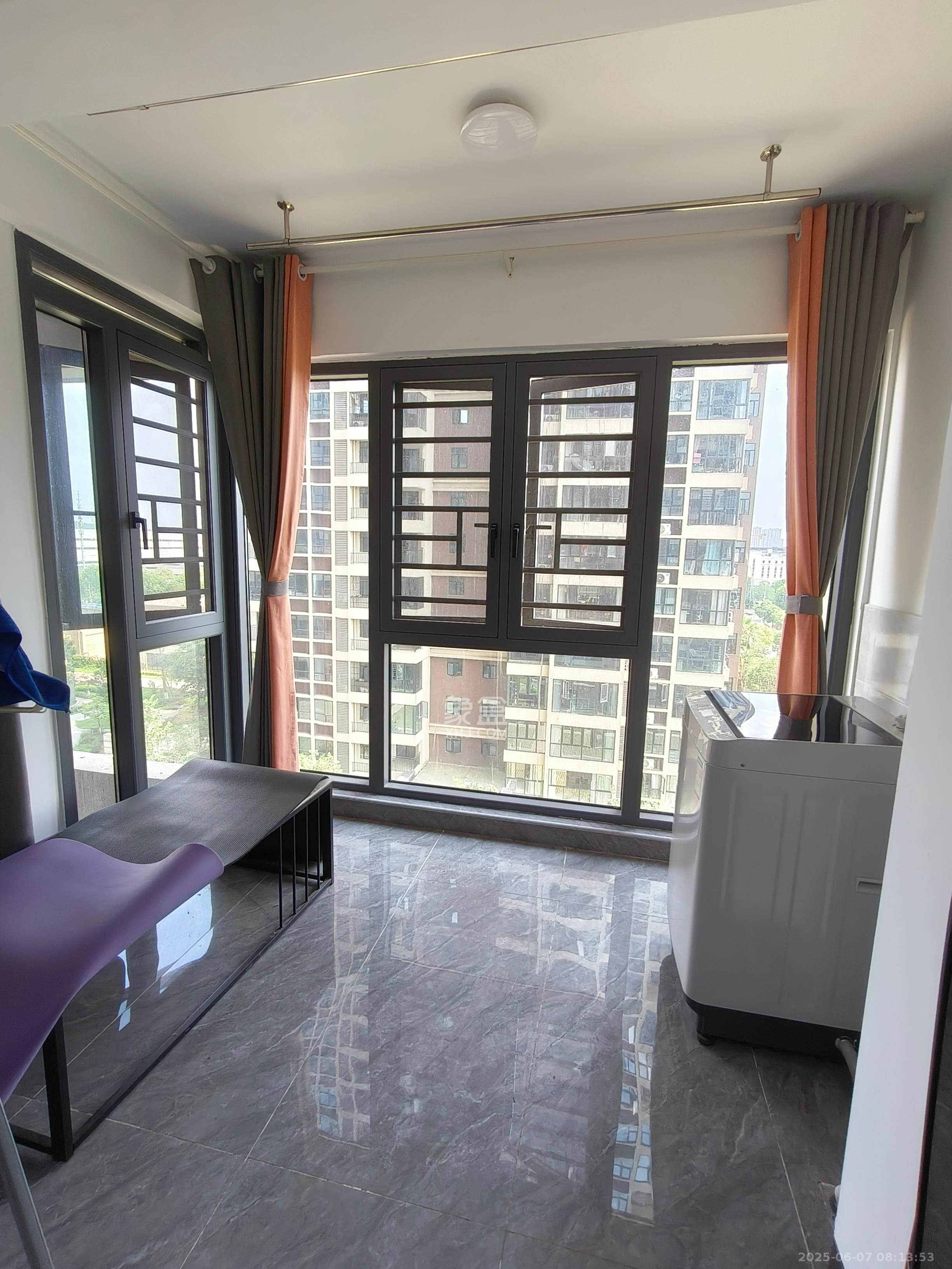 盛地东方芯府 3室2厅2卫 2200.0元/月 盛地东方芯府 3室2厅2卫 2200.0元/月室内图