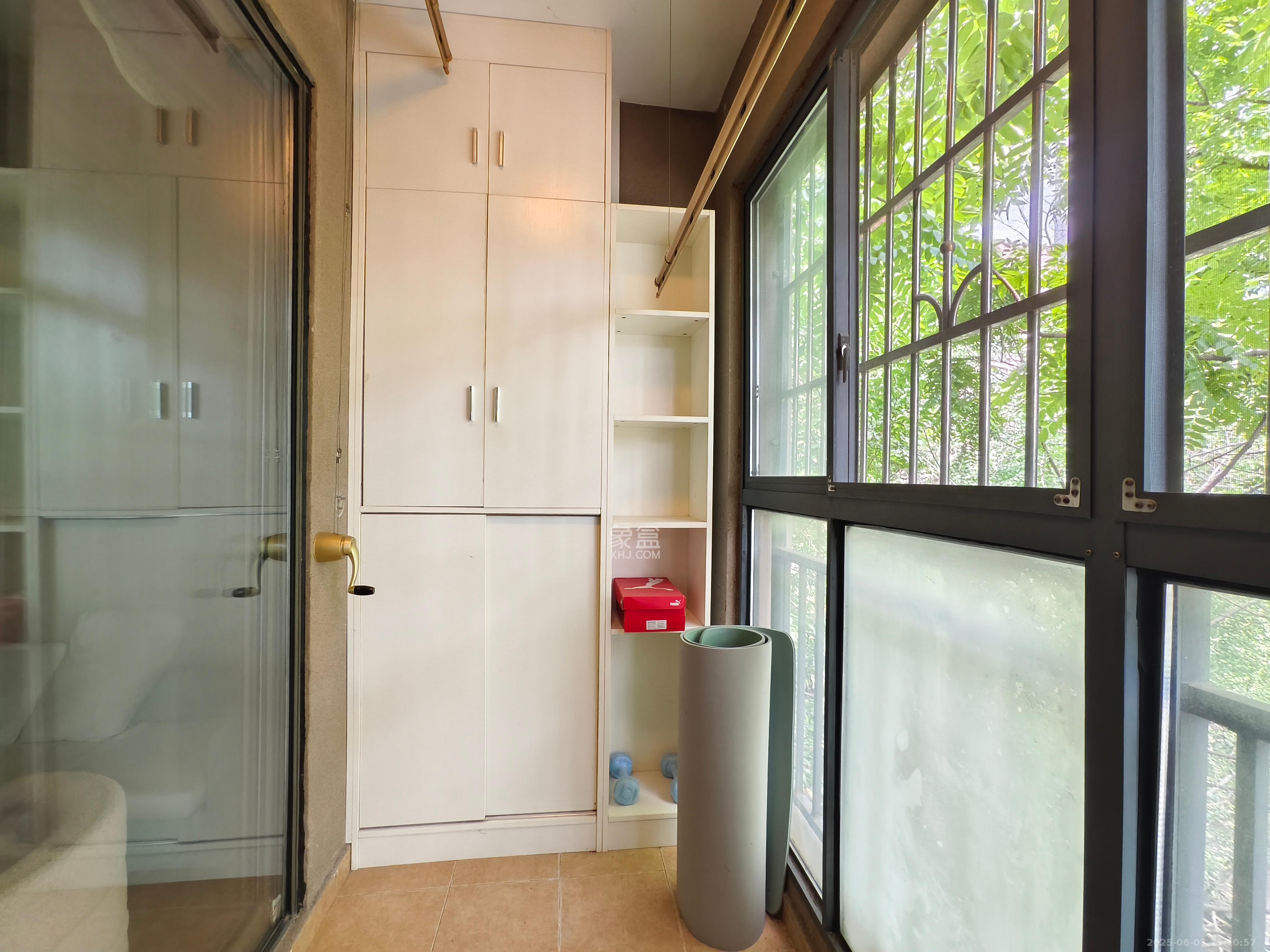 花漾年华(桂花园) 1室1厅1卫 1200.0元/月 花漾年华(桂花园) 1室1厅1卫 1200.0元/月室内图