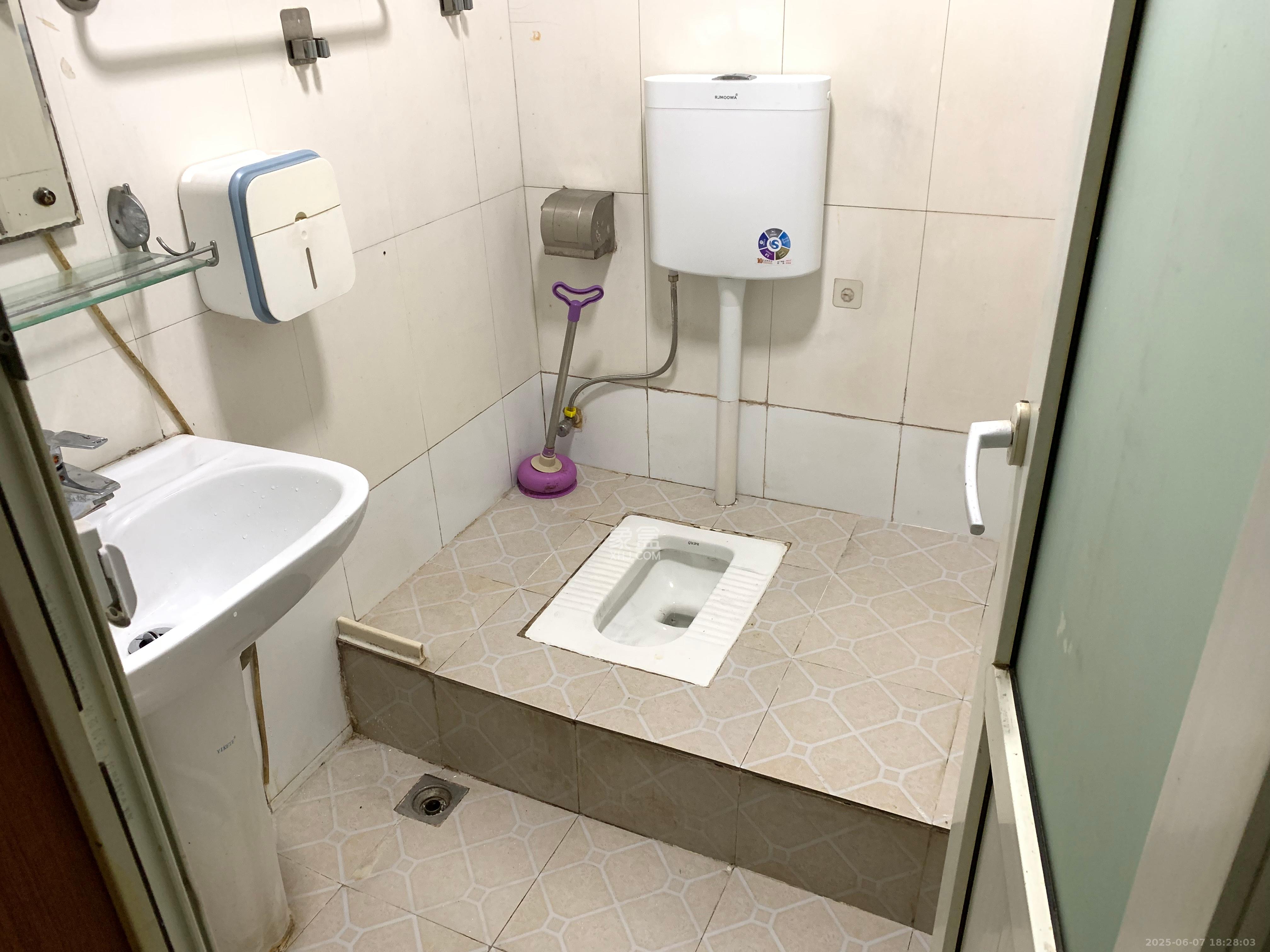 格蓝康都  2室1厅1卫   2200.00元/月室内图