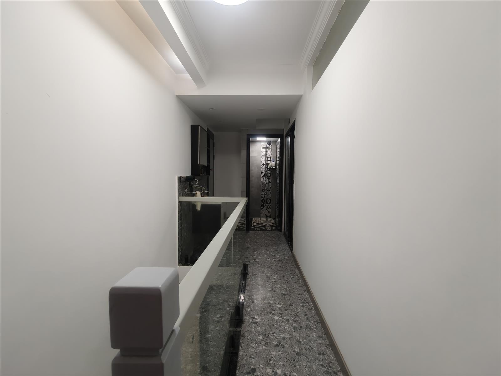 高盛澧园一二期  3室2厅1卫    39.8万 高盛澧园一二期  3室2厅1卫    39.8万客厅