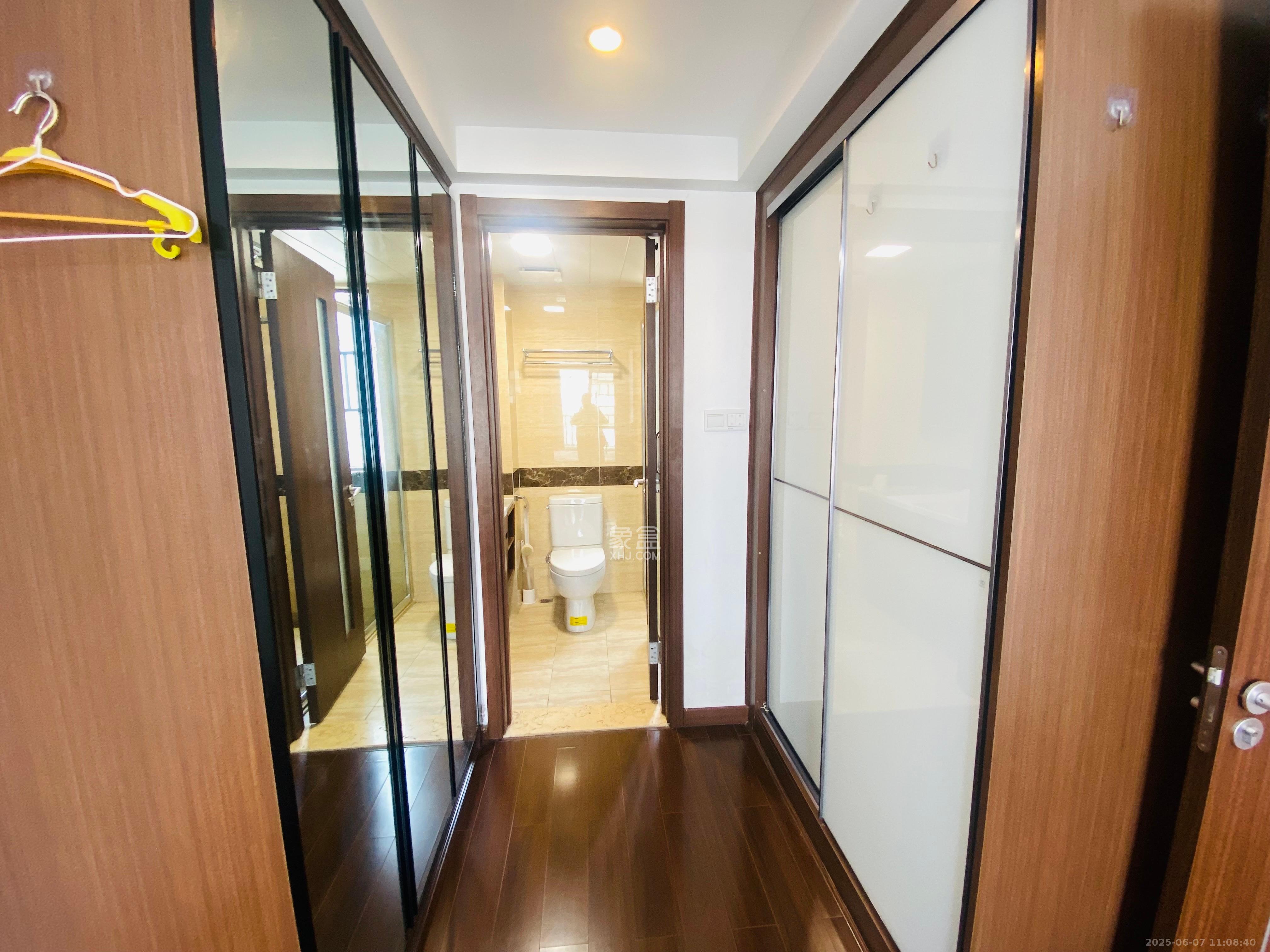 万科里金域滨江 3室2厅2卫 3600.0元/月 万科里金域滨江 3室2厅2卫 3600.0元/月室内图