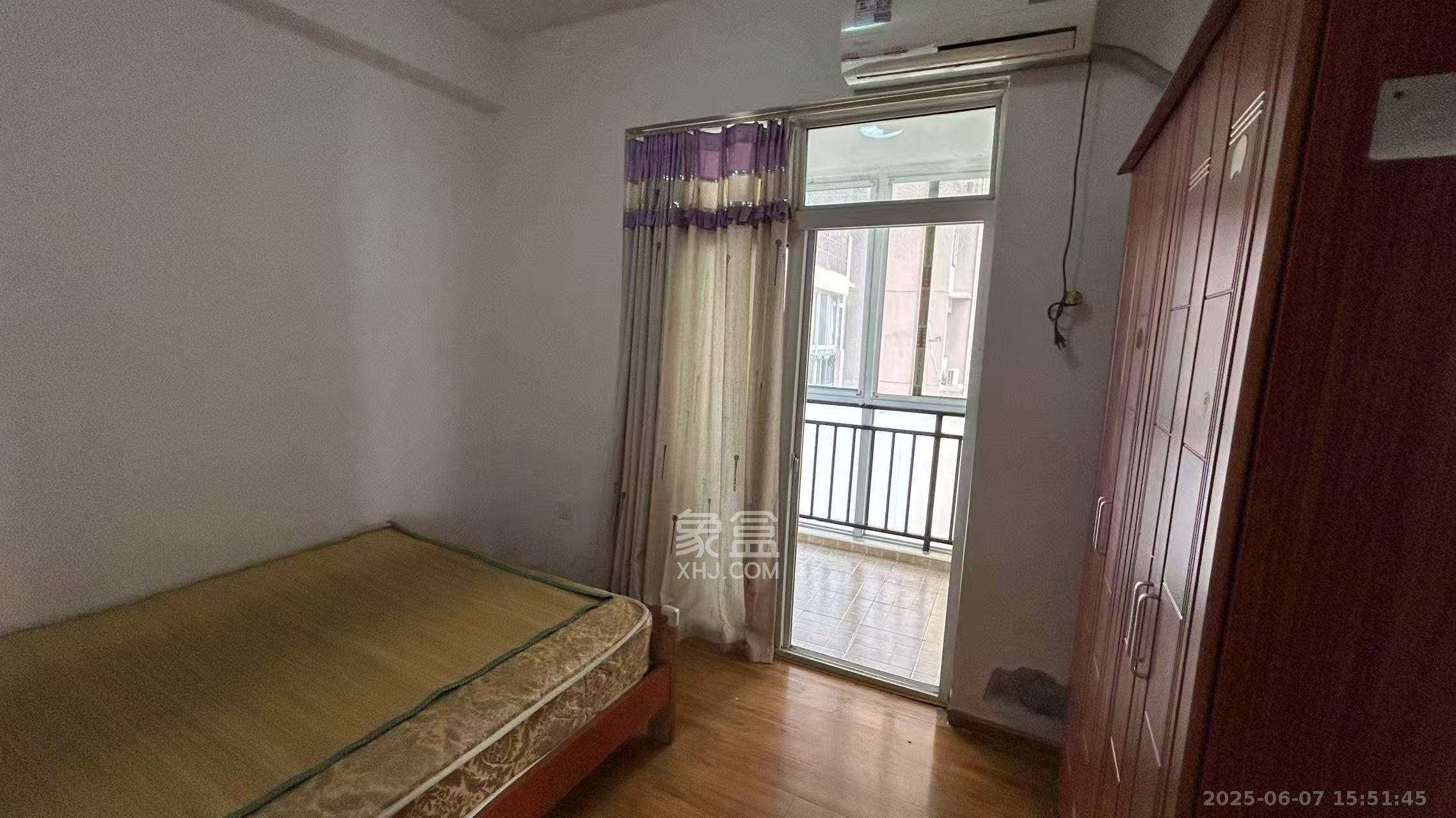 中房F联邦  3室2厅1卫    2200.0元/月 中房F联邦  3室2厅1卫    2200.0元/月室内图