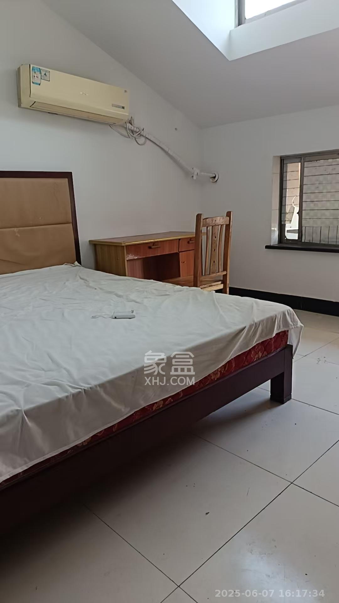 高桥火焰市场 1室0厅0卫 1000.0元/月 高桥火焰市场 1室0厅0卫 1000.0元/月室内图