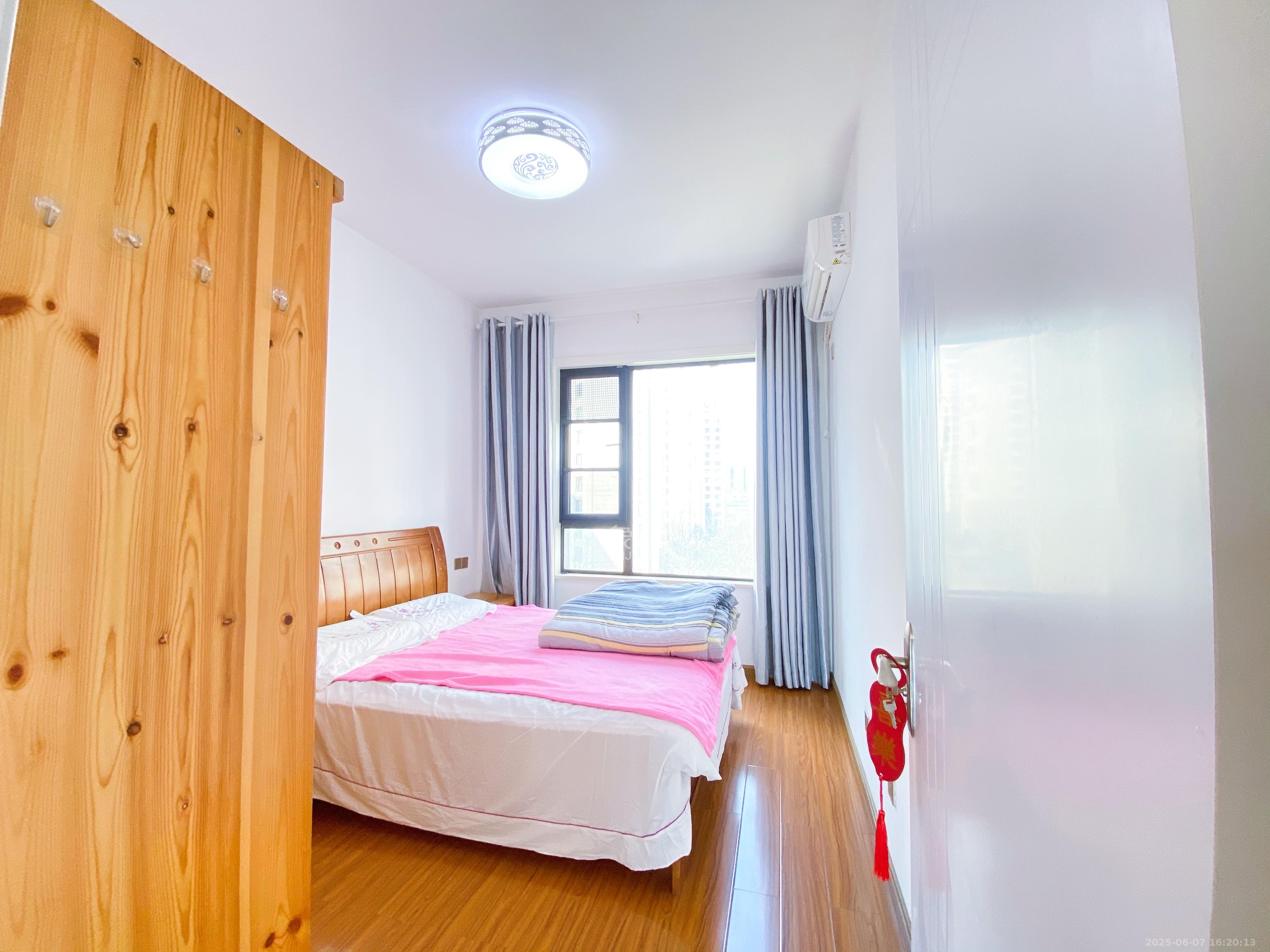 金茂梅溪湖 3室2厅2卫 3200.0元/月 金茂梅溪湖 3室2厅2卫 3200.0元/月室内图