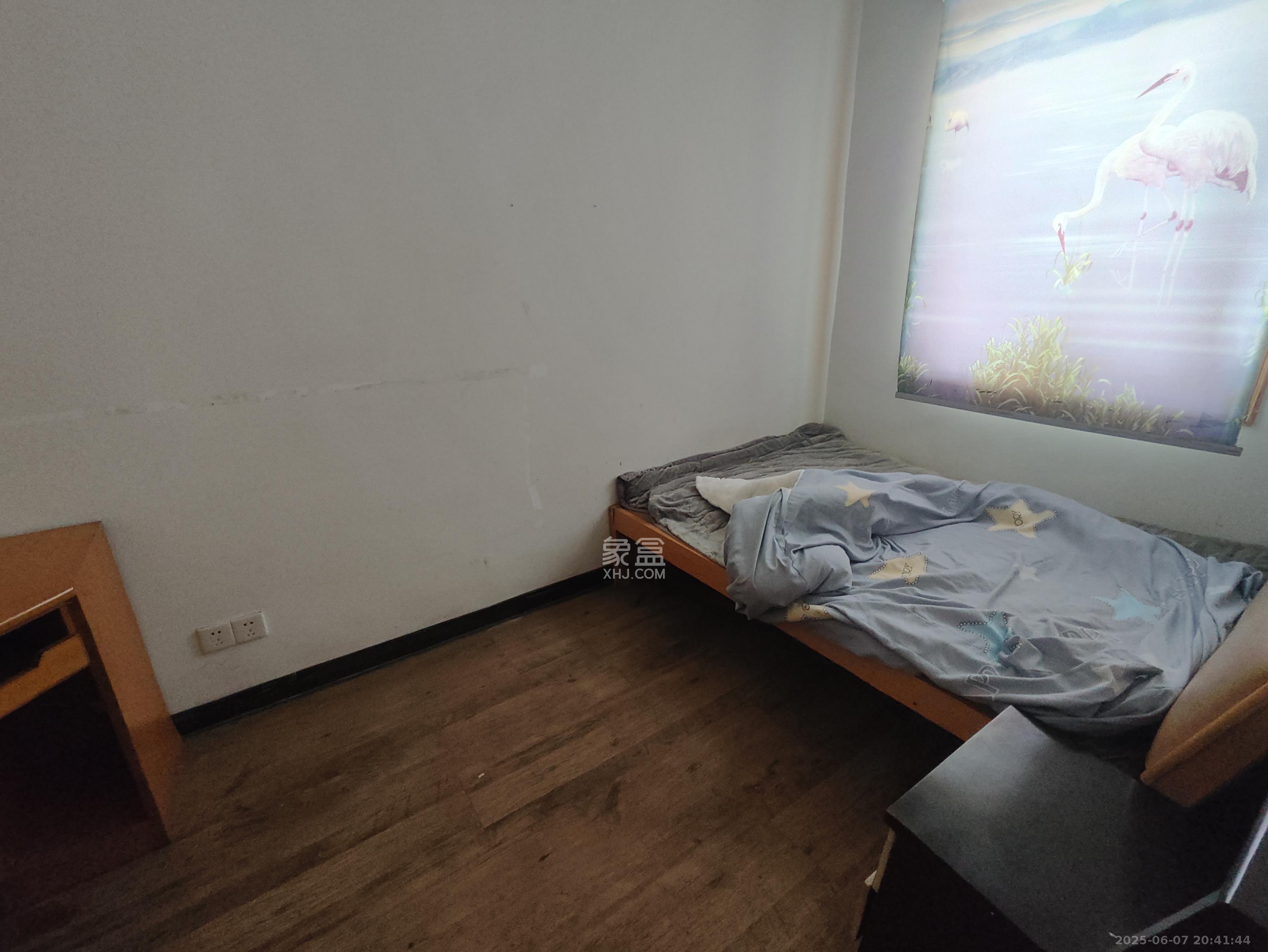 五金采购供应站(五金宿舍)  2室1厅1卫    1600.0元/月 五金采购供应站(五金宿舍)  2室1厅1卫    1600.0元/月