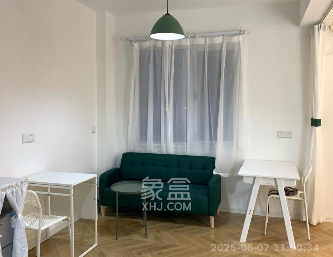 上园商住小区 1室0厅0卫 2000.0元/月 上园商住小区 1室0厅0卫 2000.0元/月室内图