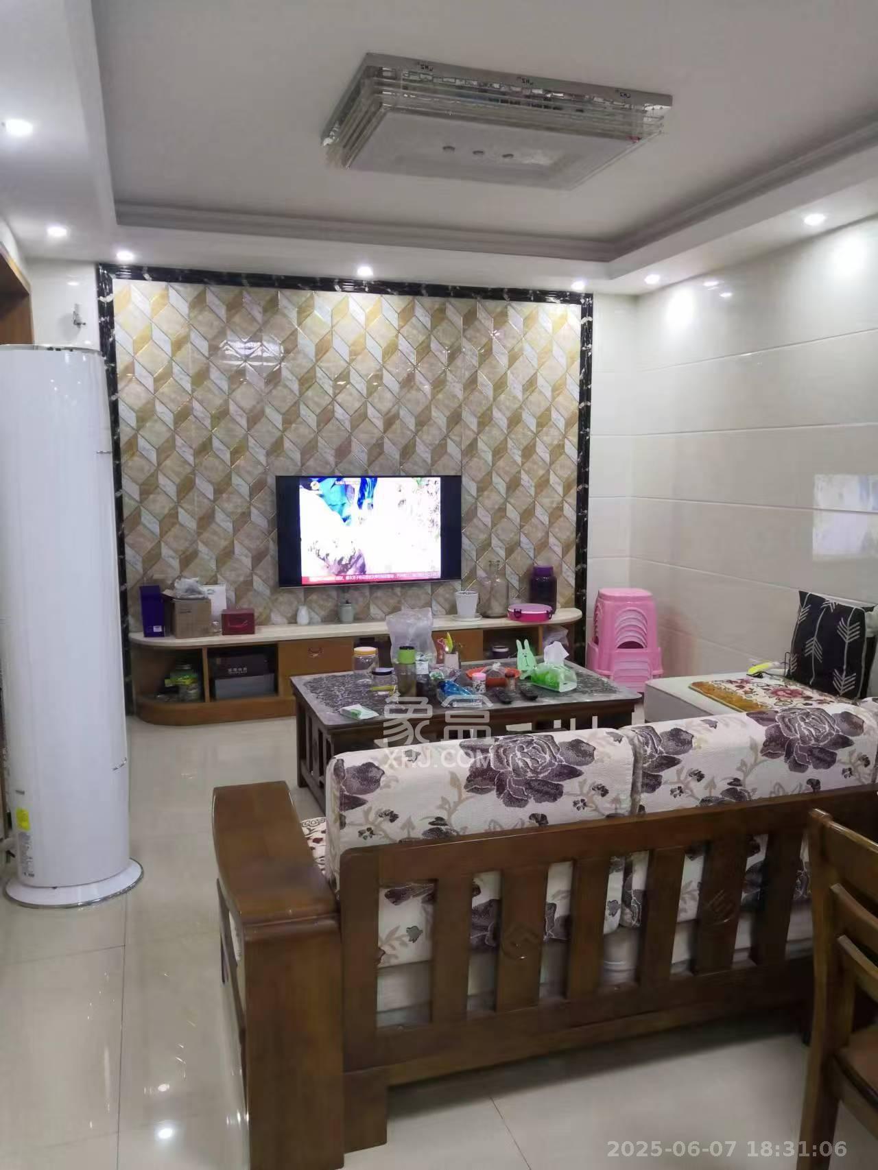 怡海星城 3室1厅1卫 2100.0元/月 怡海星城 3室1厅1卫 2100.0元/月室内图