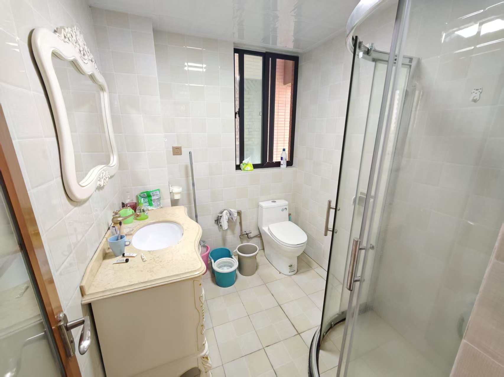 江畔人家 2室1厅1卫 2500.0元/月 江畔人家 2室1厅1卫 2500.0元/月室内图