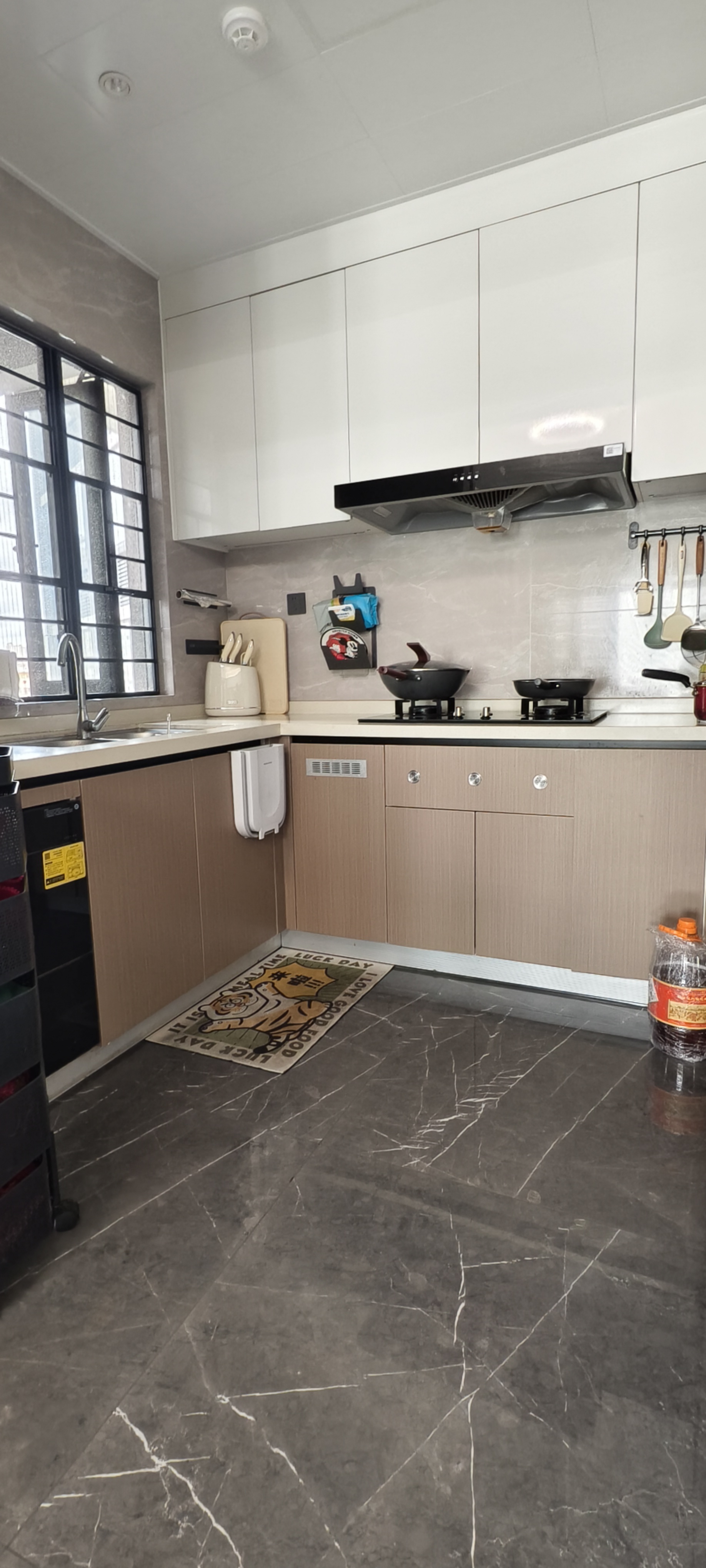 中海汇德里  1室0厅0卫    290.0万 中海汇德里  1室0厅0卫    290.0万客厅