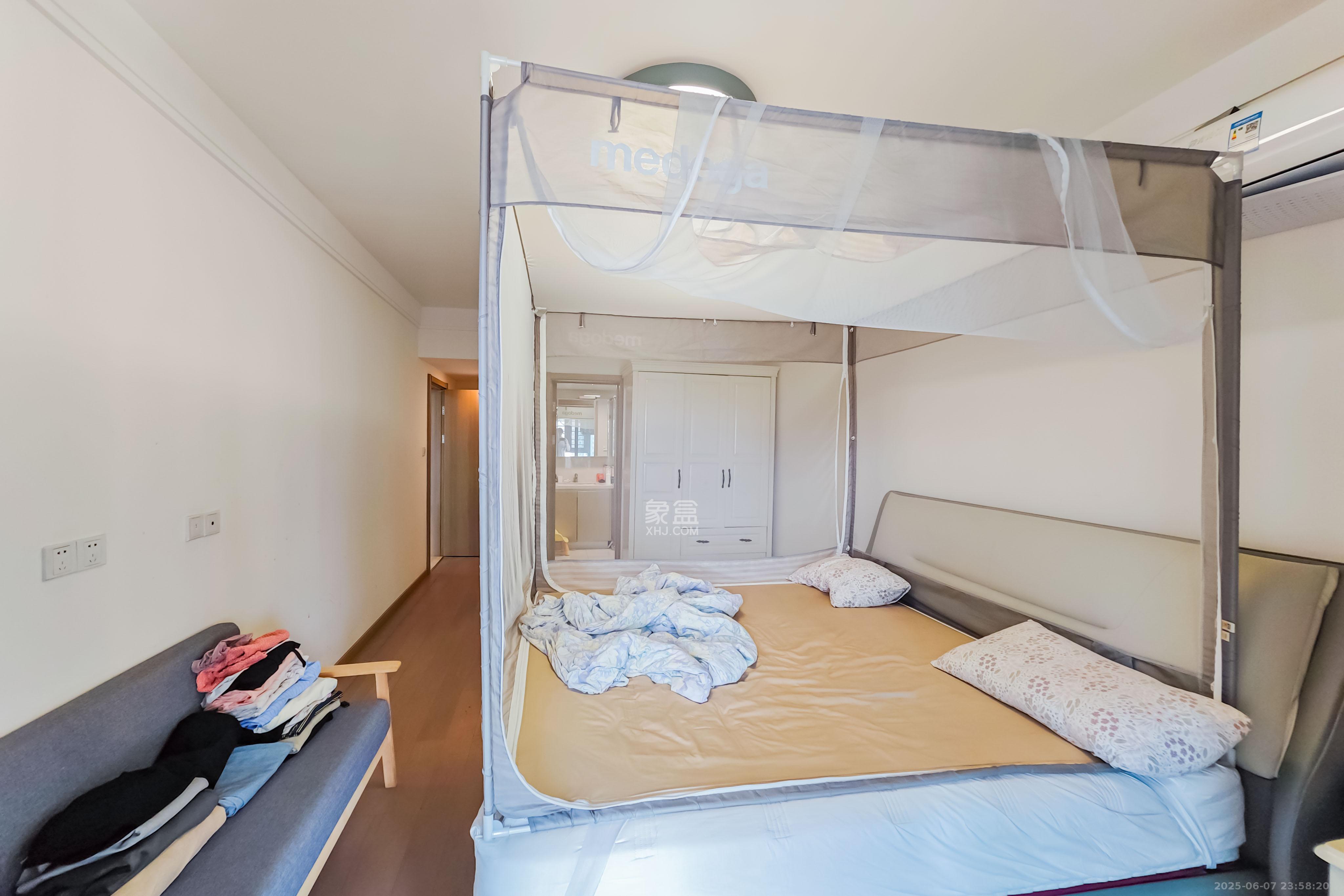 长沙高铁吾悦广场 3室2厅2卫 147.0万 长沙高铁吾悦广场 3室2厅2卫 147.0万卧室