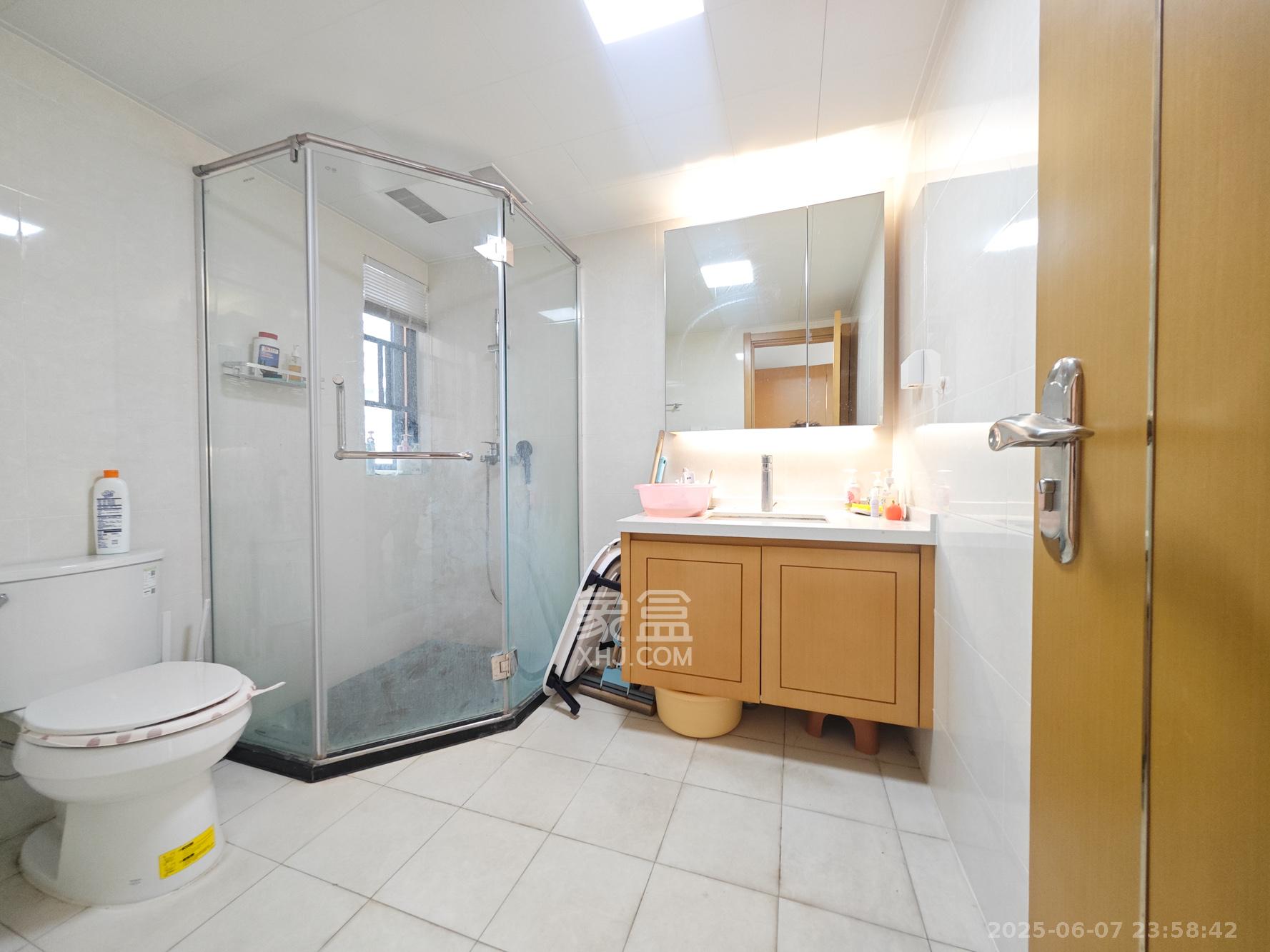 中建嘉和城凤凰台(中建瑞兴家园) 1室0厅0卫 126.0万 中建嘉和城凤凰台(中建瑞兴家园) 1室0厅0卫 126.0万卫生间