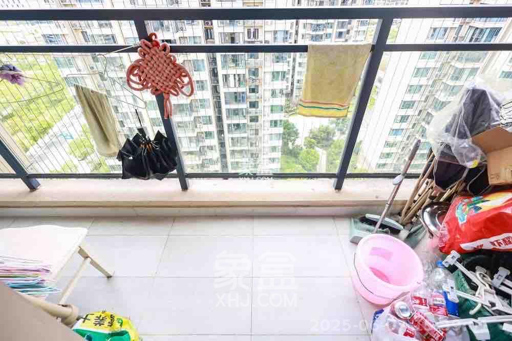 长房云西府一期  3室2厅2卫   3200.00元/月室内图