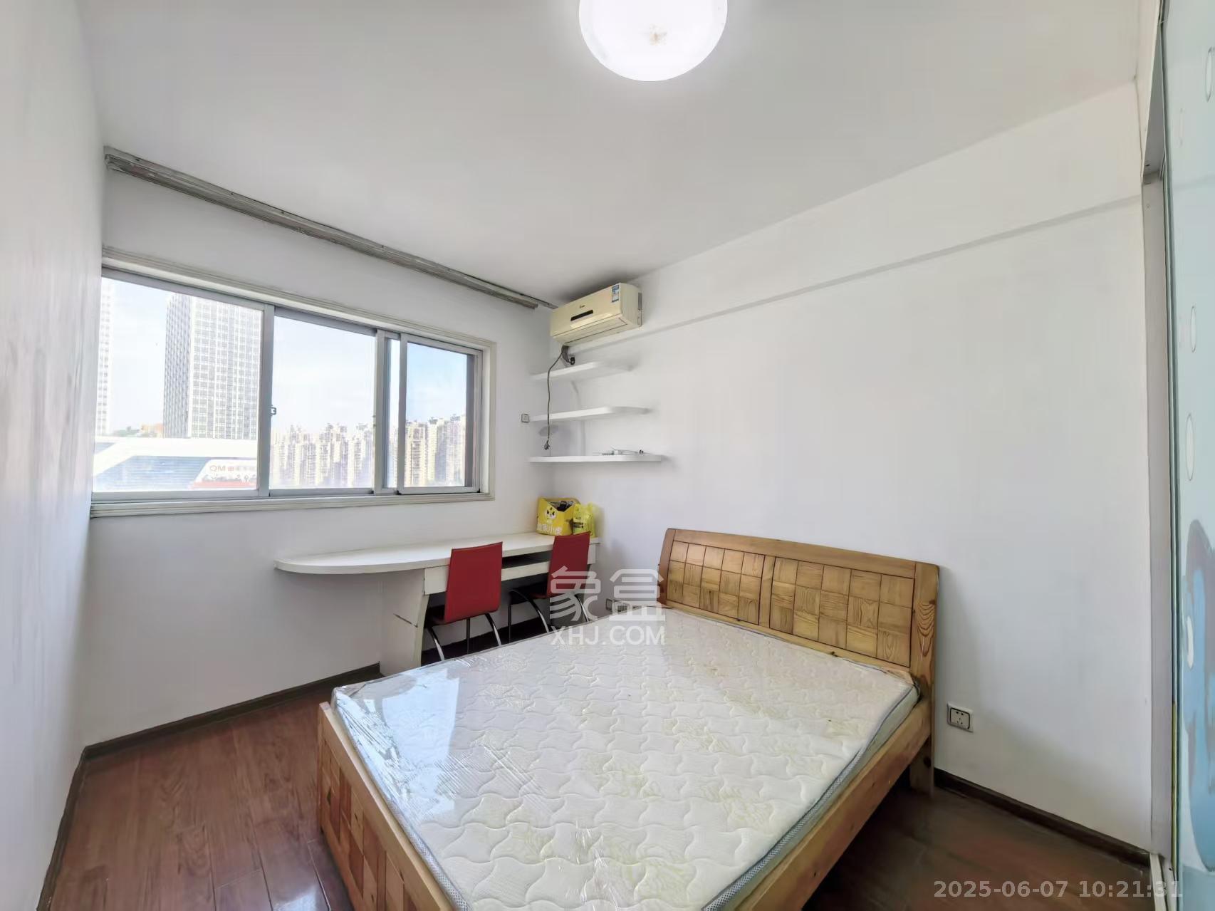 华菱新城地标  2室2厅1卫   2300.00元/月室内图