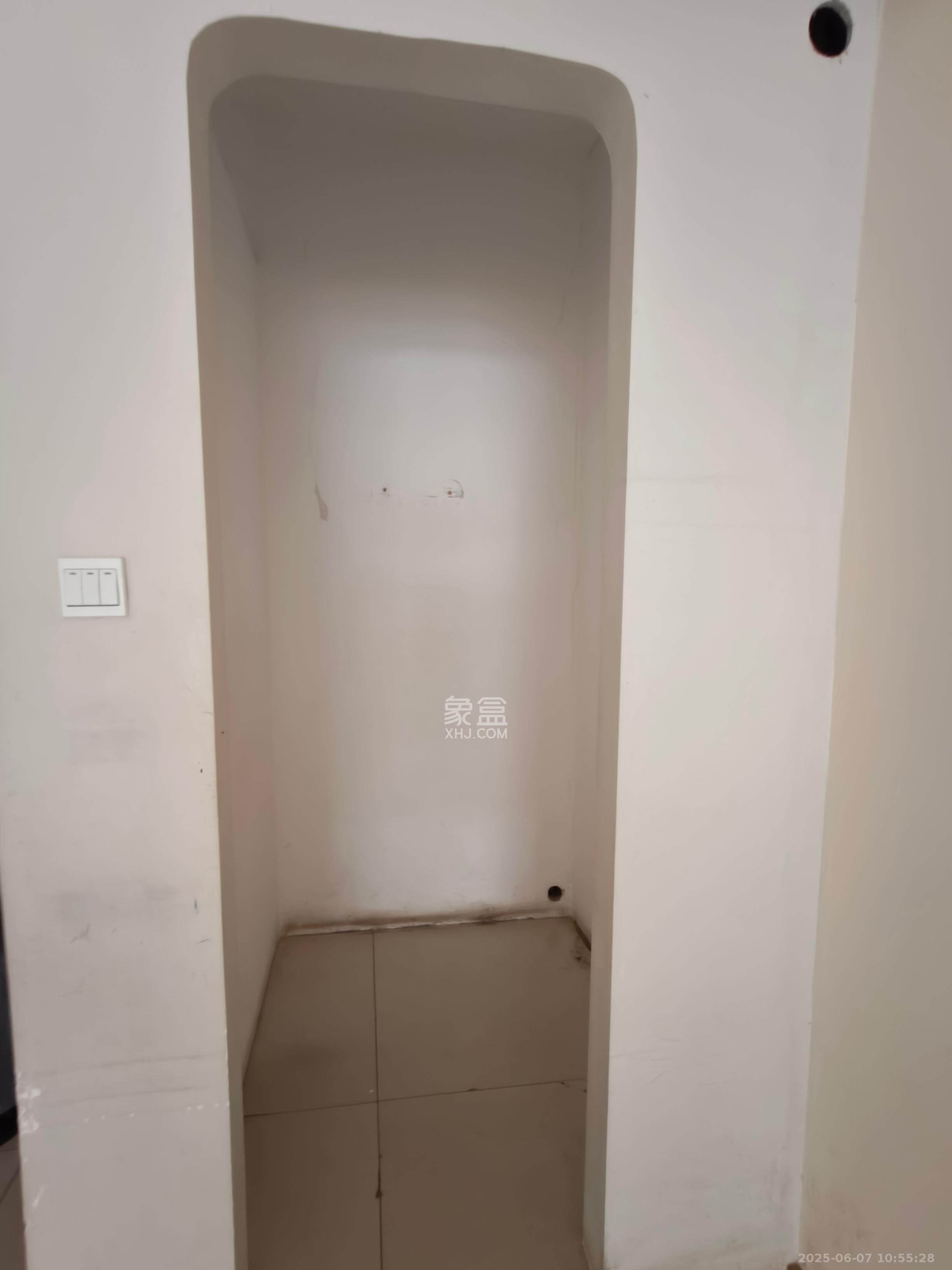 城西安置小区 1室0厅1卫 3200.0元/月 城西安置小区 1室0厅1卫 3200.0元/月室内图