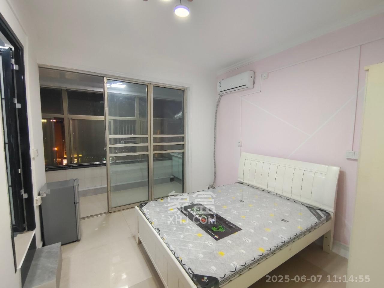 莲湖大厦  1室0厅0卫   1300.00元/月室内图